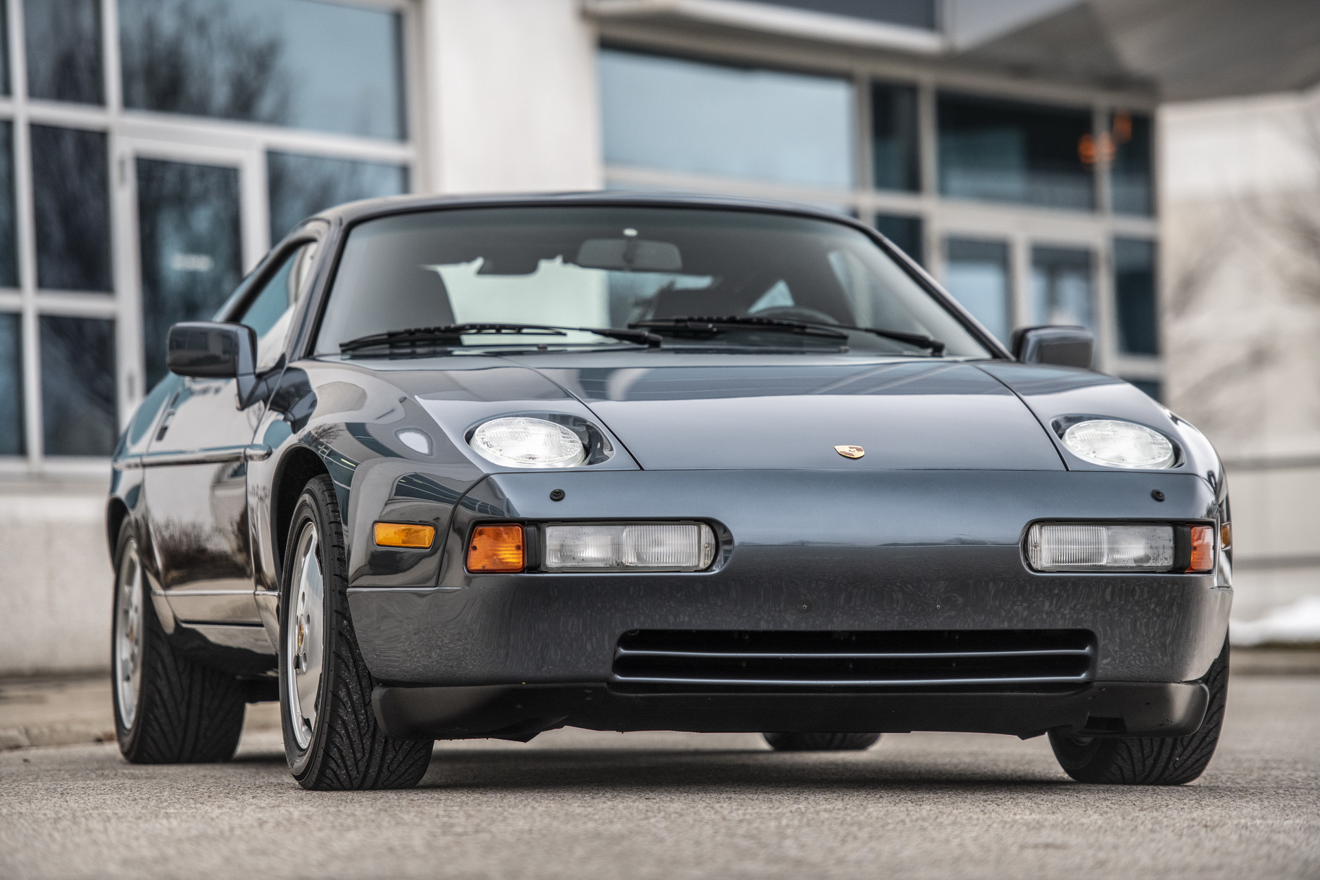 Good As New: Canadian 1988 Porsche 928 S4 Has Only 4,400 Miles