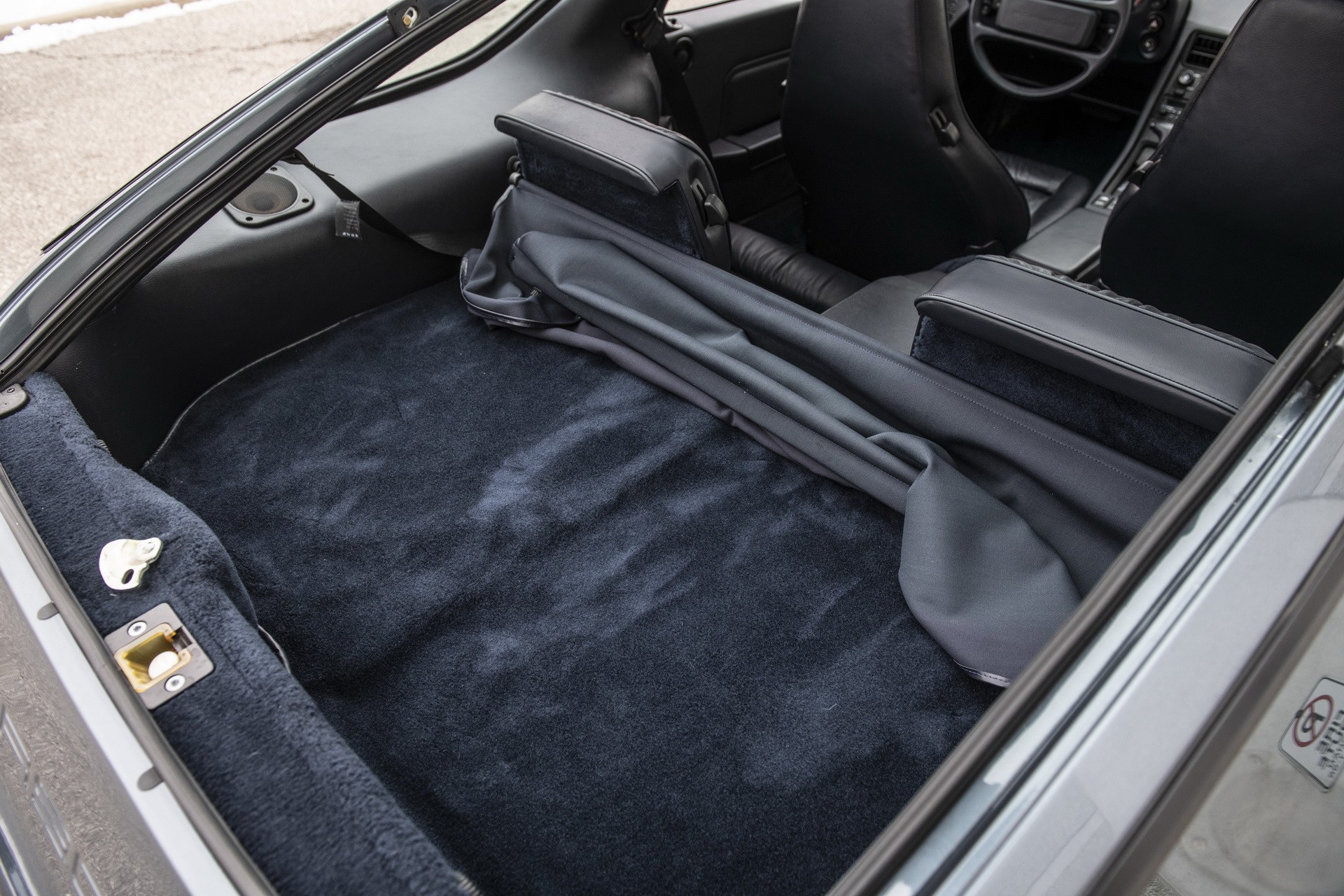 Good As New: Canadian 1988 Porsche 928 S4 Has Only 4,400 Miles