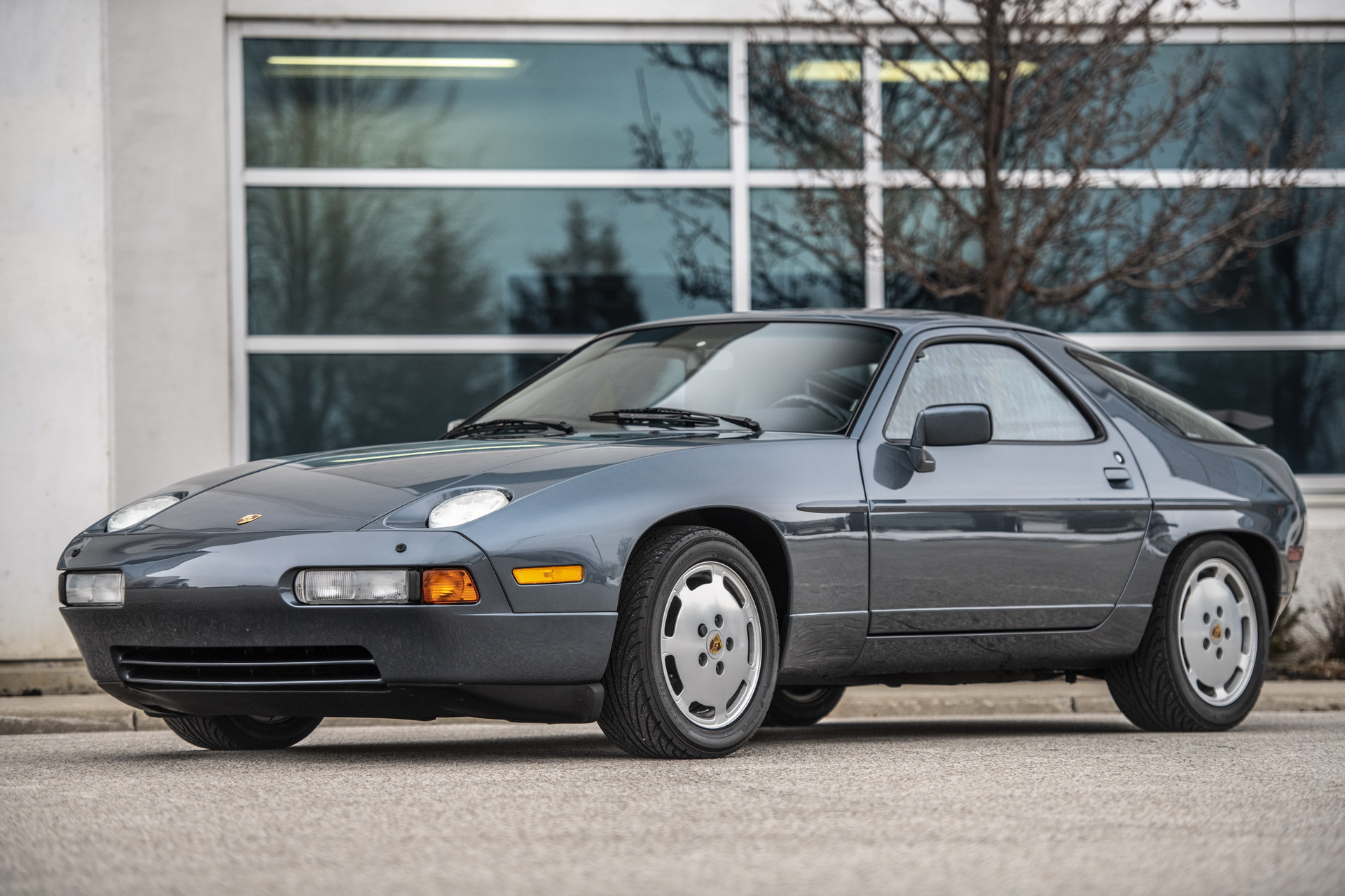 Good As New: Canadian 1988 Porsche 928 S4 Has Only 4,400 Miles