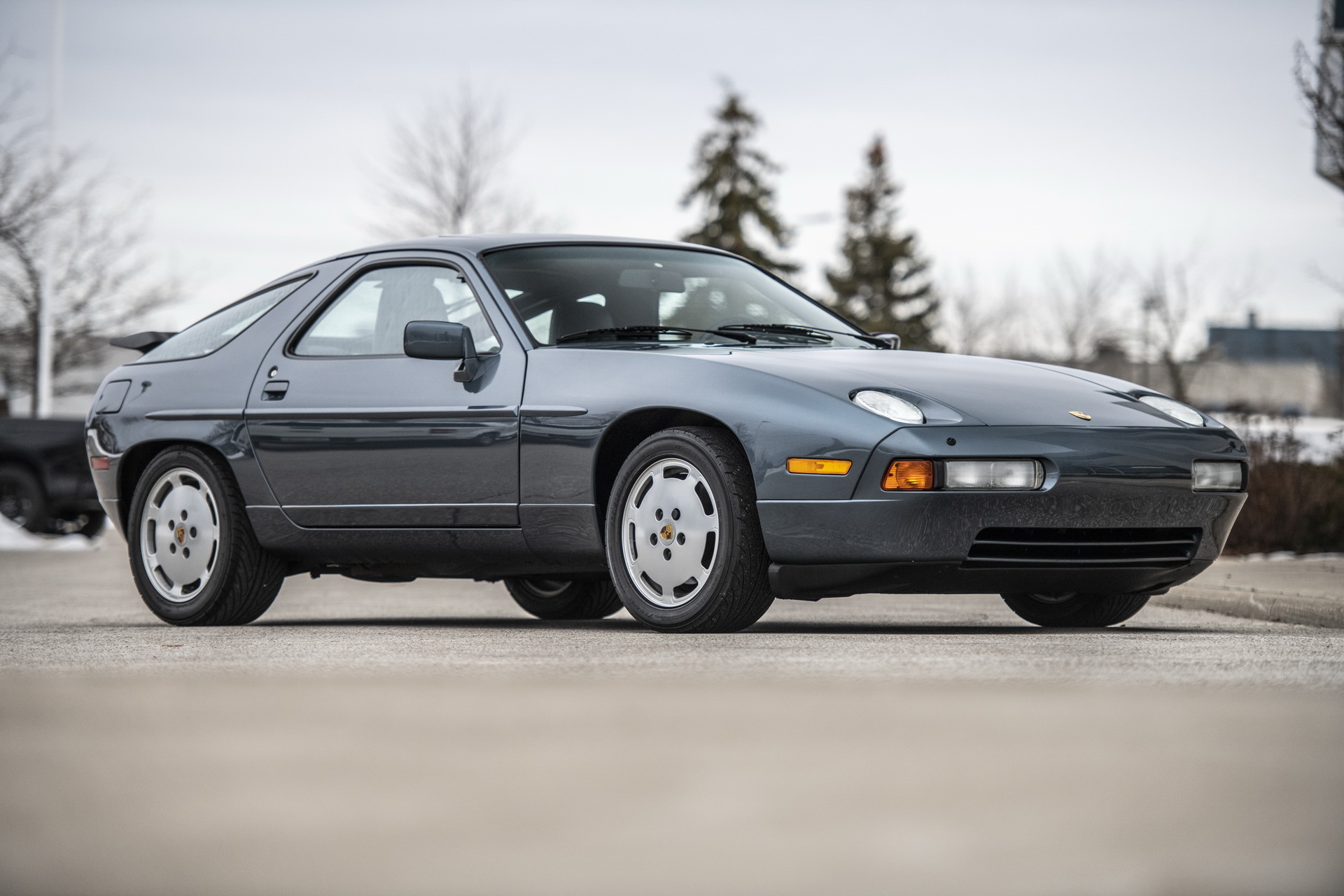Good As New: Canadian 1988 Porsche 928 S4 Has Only 4,400 Miles