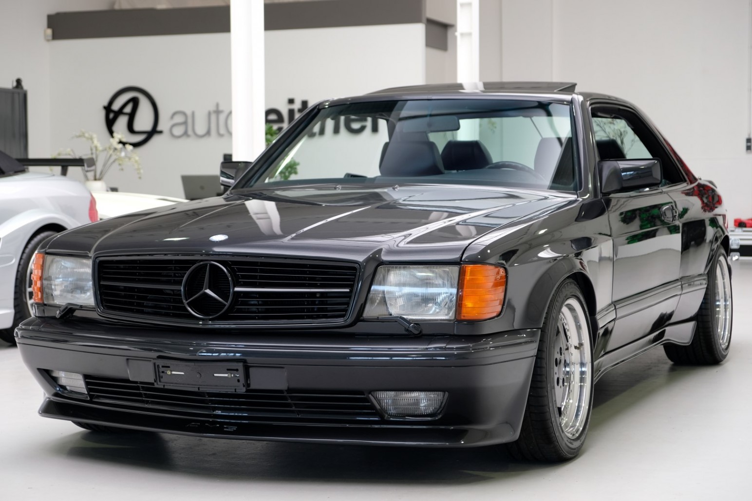 19 Mercedes 560 Sec Amg 6 0 Widebody Is Intimidating And So Is Its Price Carscoops