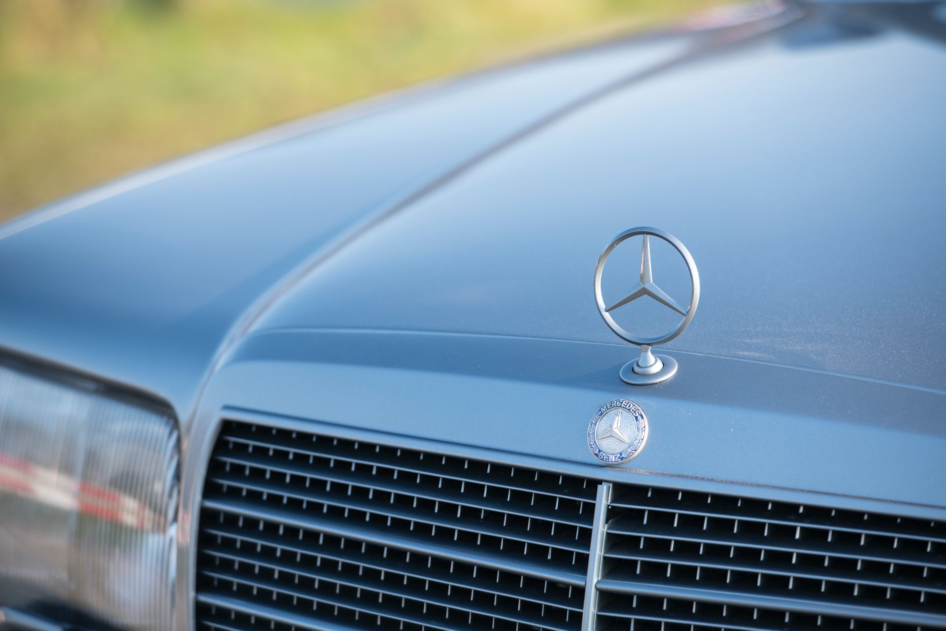 1989 Mercedes-Benz 560 SEL 6.0 AMG With Hammer V8 Will Never Go Out Of Style