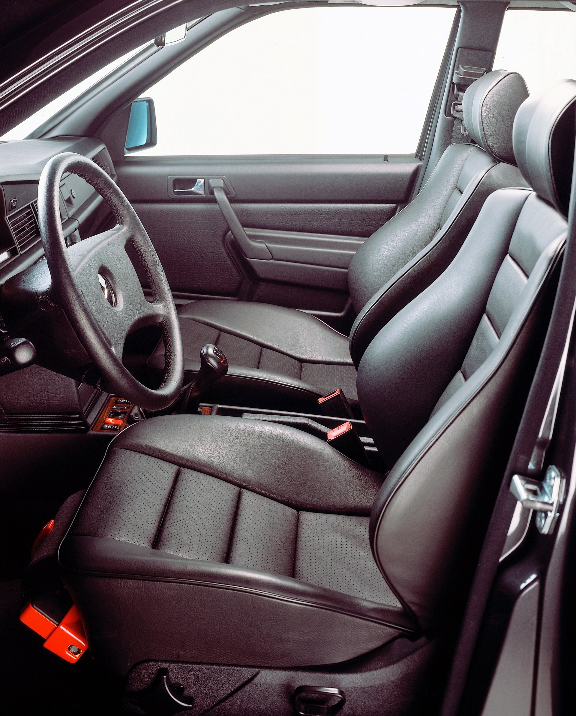 Mercedes-Benz 190E 2.5-16 Evo II Turns 30: Happy Birthday, You Classic Monster!