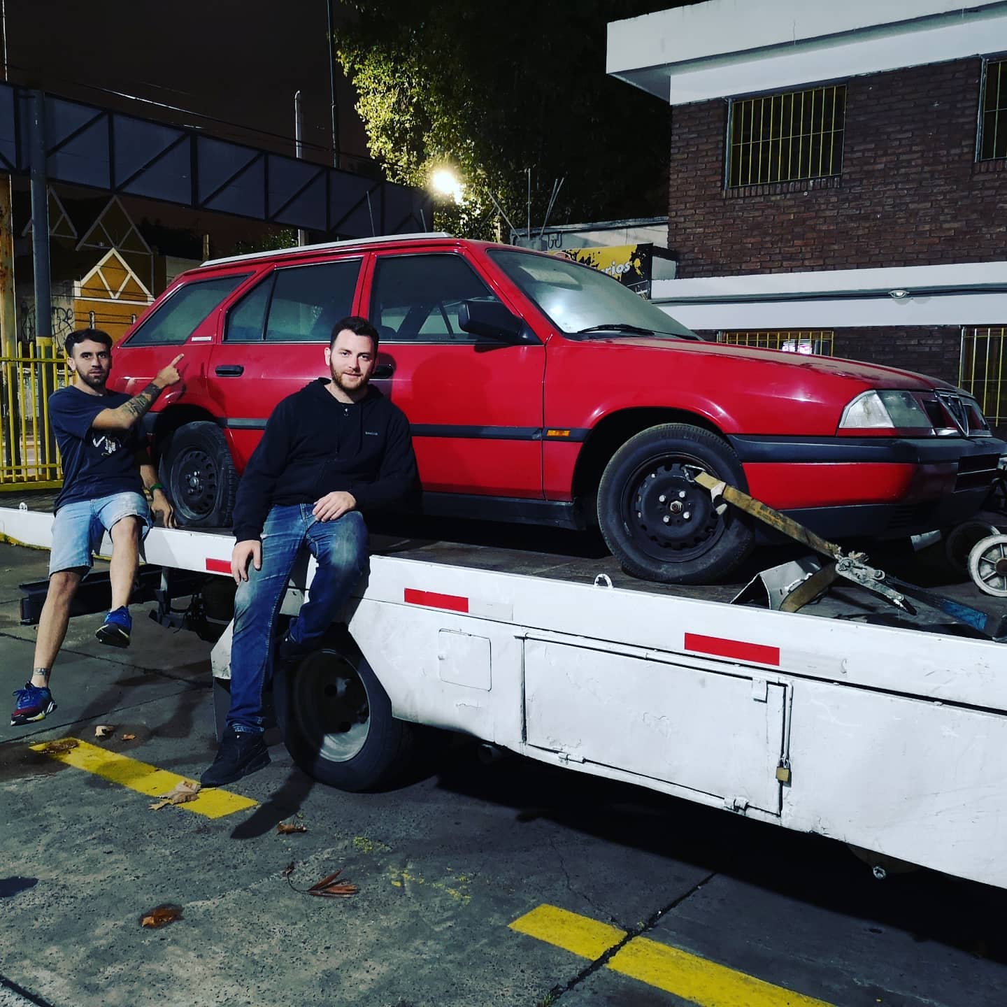 Brand New 1990s Alfa Romeo, Fiat And Peugeot Cars Unearthed From Abandoned Dealership