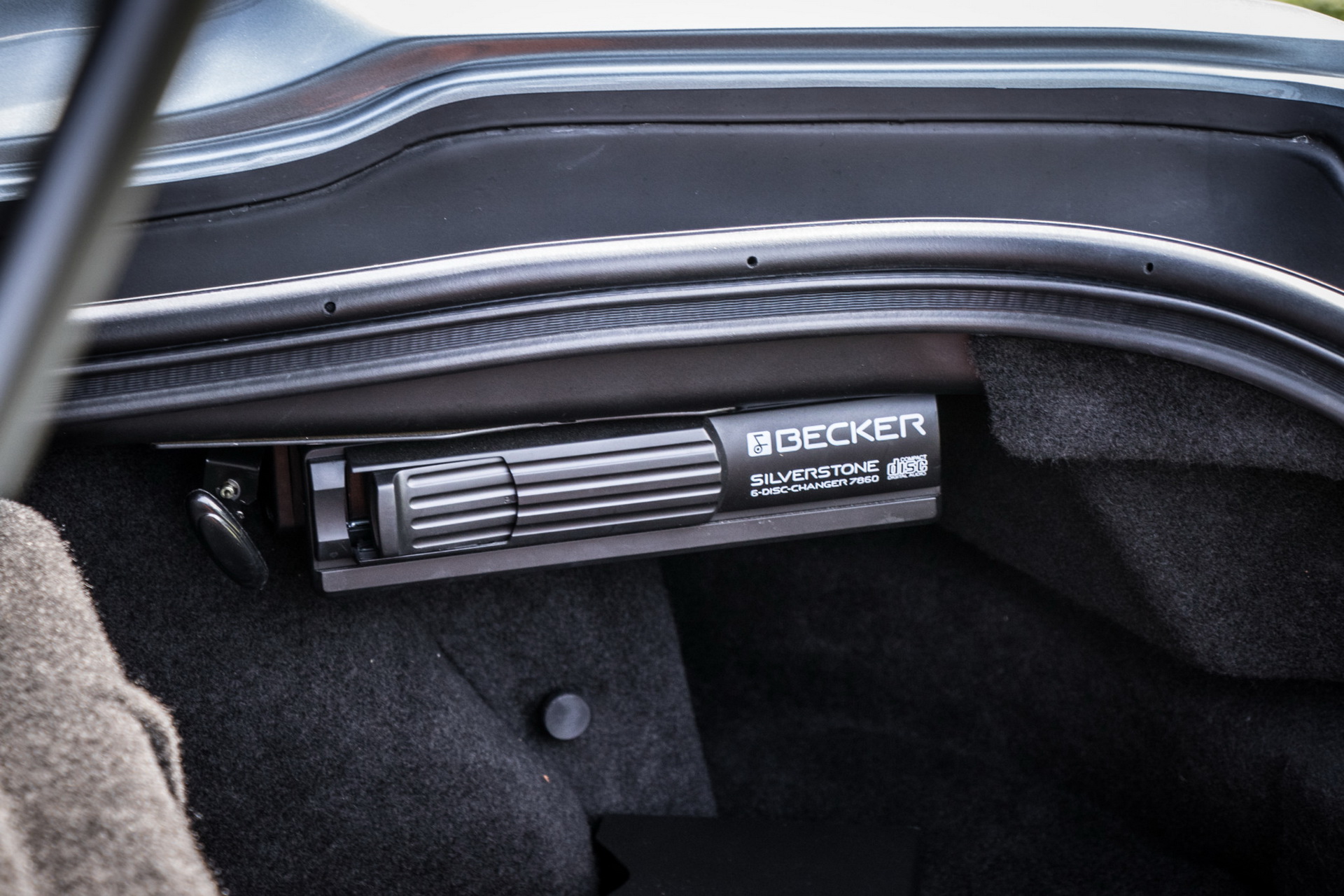 This 6k-Mile 2005 Ferrari 575 Superamerica Is A Super Class Act