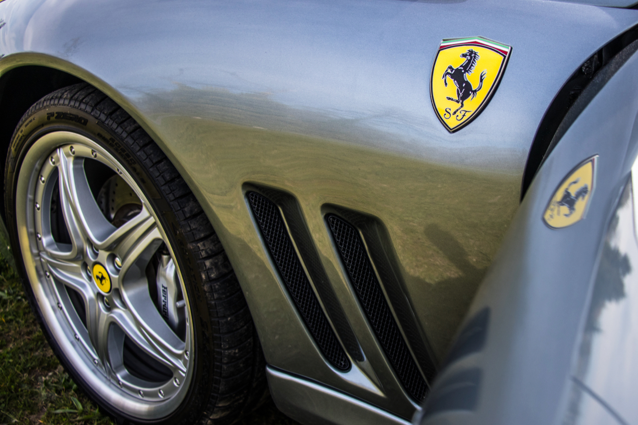 This 6k-Mile 2005 Ferrari 575 Superamerica Is A Super Class Act