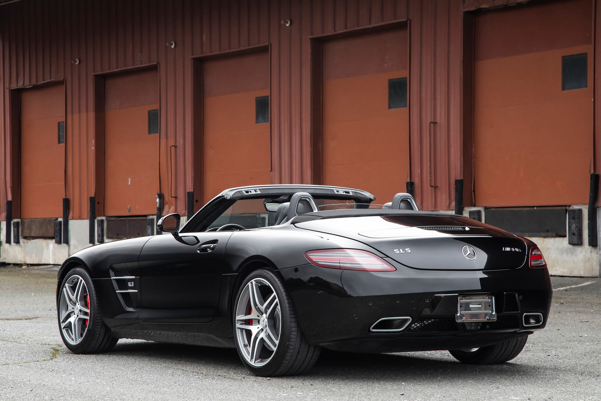 7K-Mile Mercedes SLS AMG Roadster Is The Perfect Trophy Car