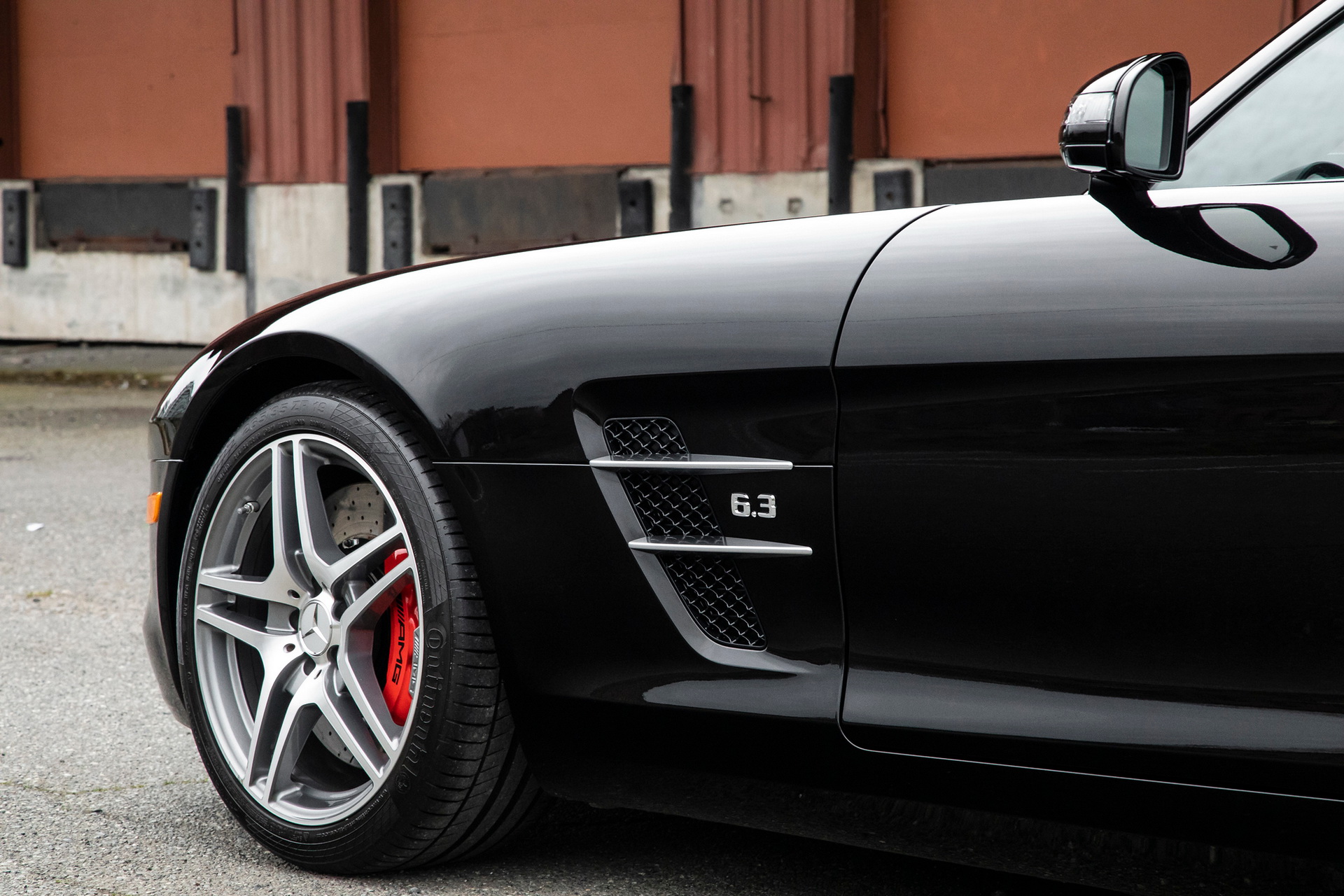 7K-Mile Mercedes SLS AMG Roadster Is The Perfect Trophy Car