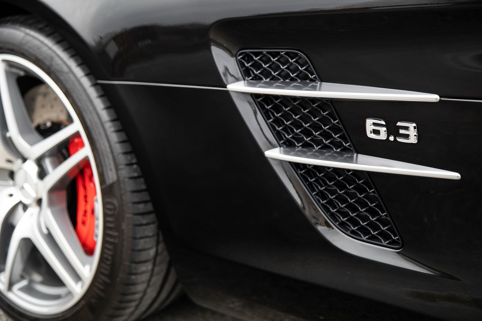 7K-Mile Mercedes SLS AMG Roadster Is The Perfect Trophy Car