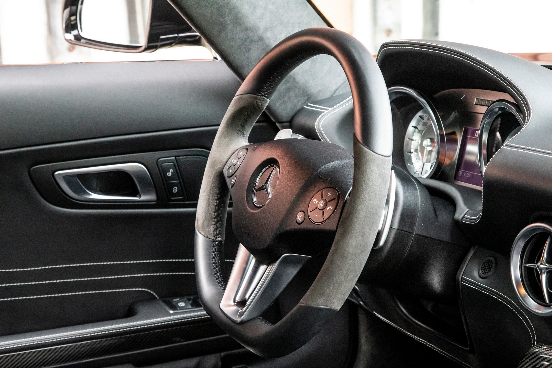 7K-Mile Mercedes SLS AMG Roadster Is The Perfect Trophy Car