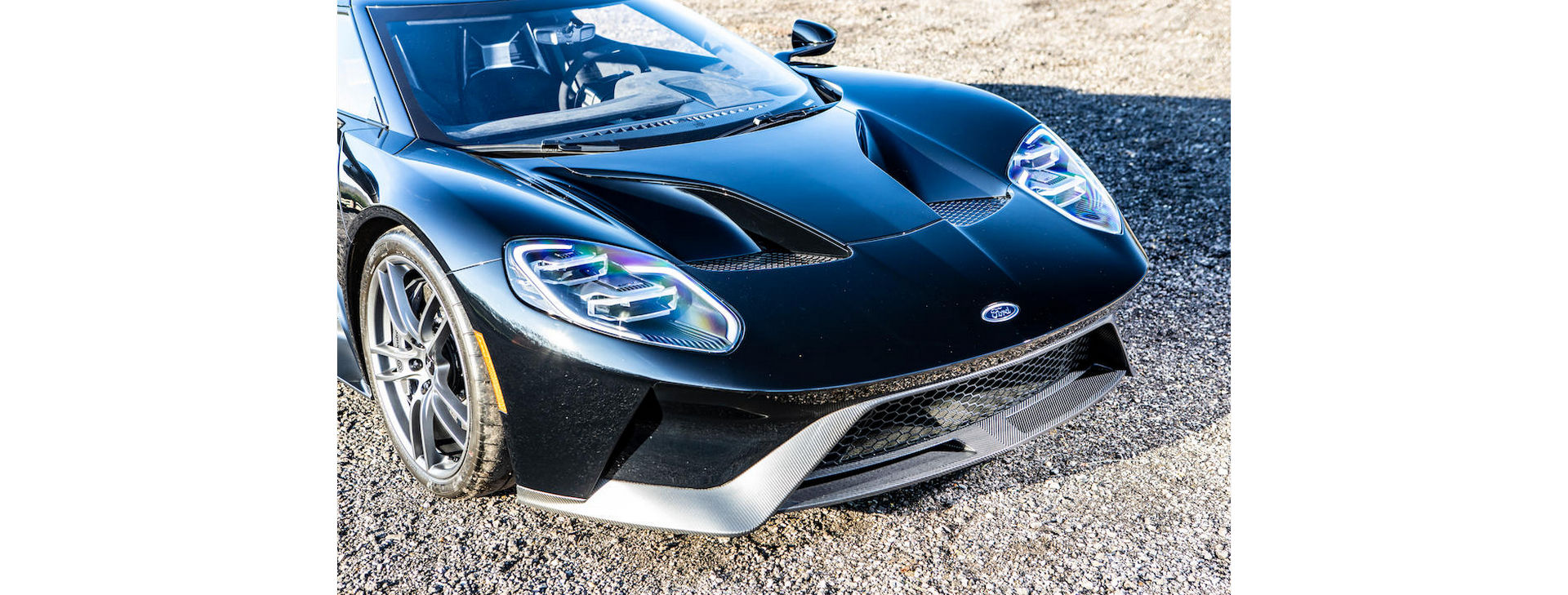 Gorgeous 2018 Ford GT May Sell For Over $1 Million In England