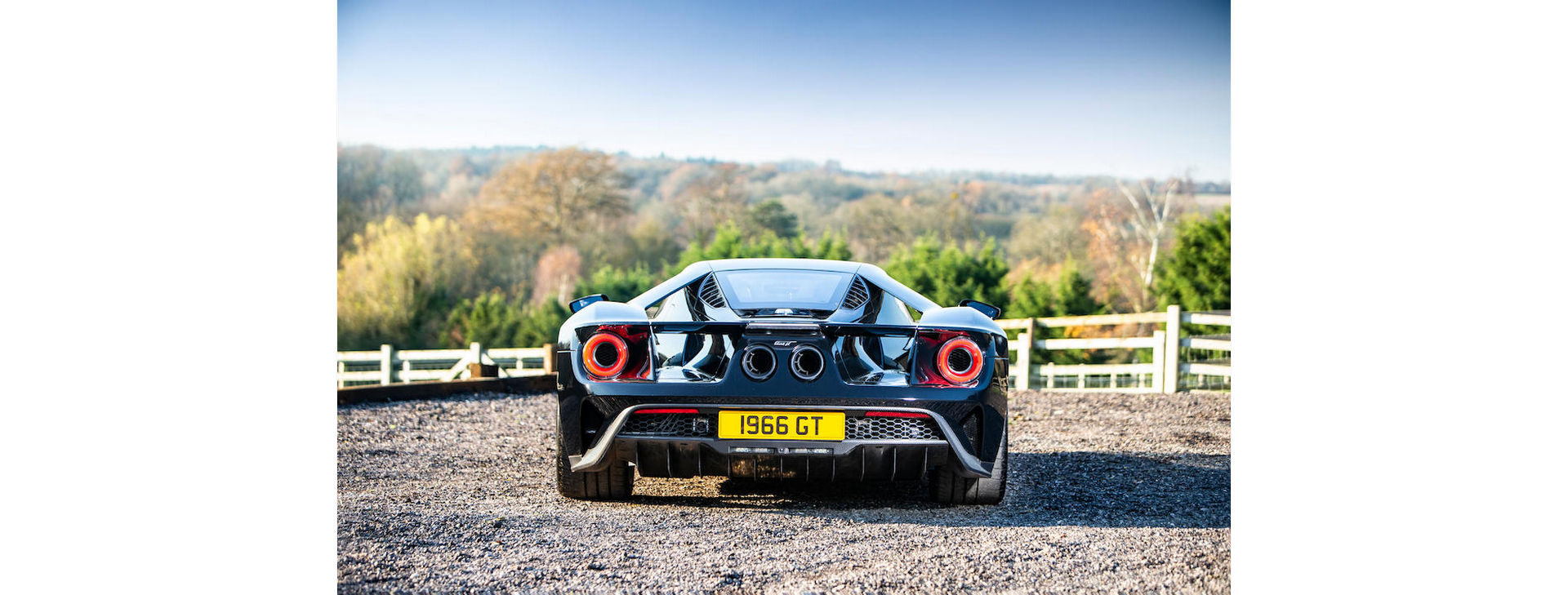 Gorgeous 2018 Ford GT May Sell For Over $1 Million In England