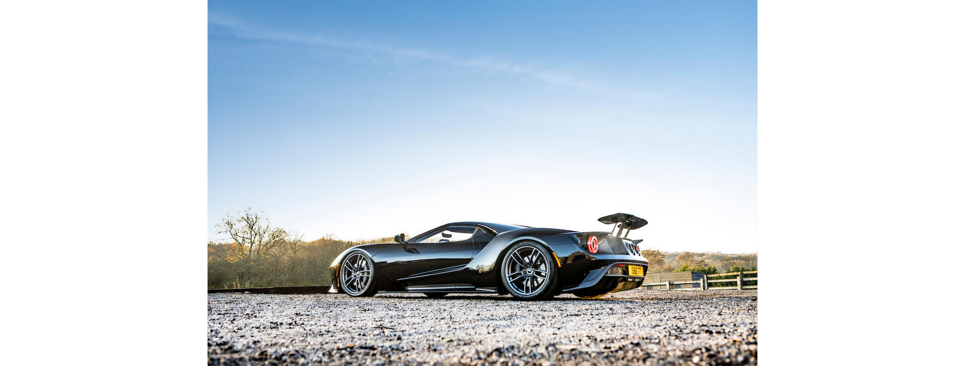 Gorgeous 2018 Ford GT May Sell For Over $1 Million In England