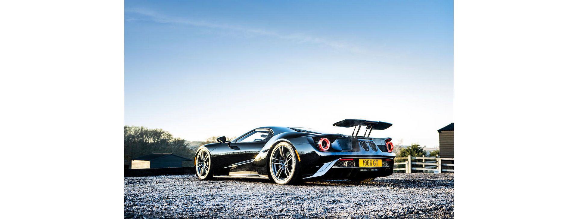 Gorgeous 2018 Ford GT May Sell For Over $1 Million In England