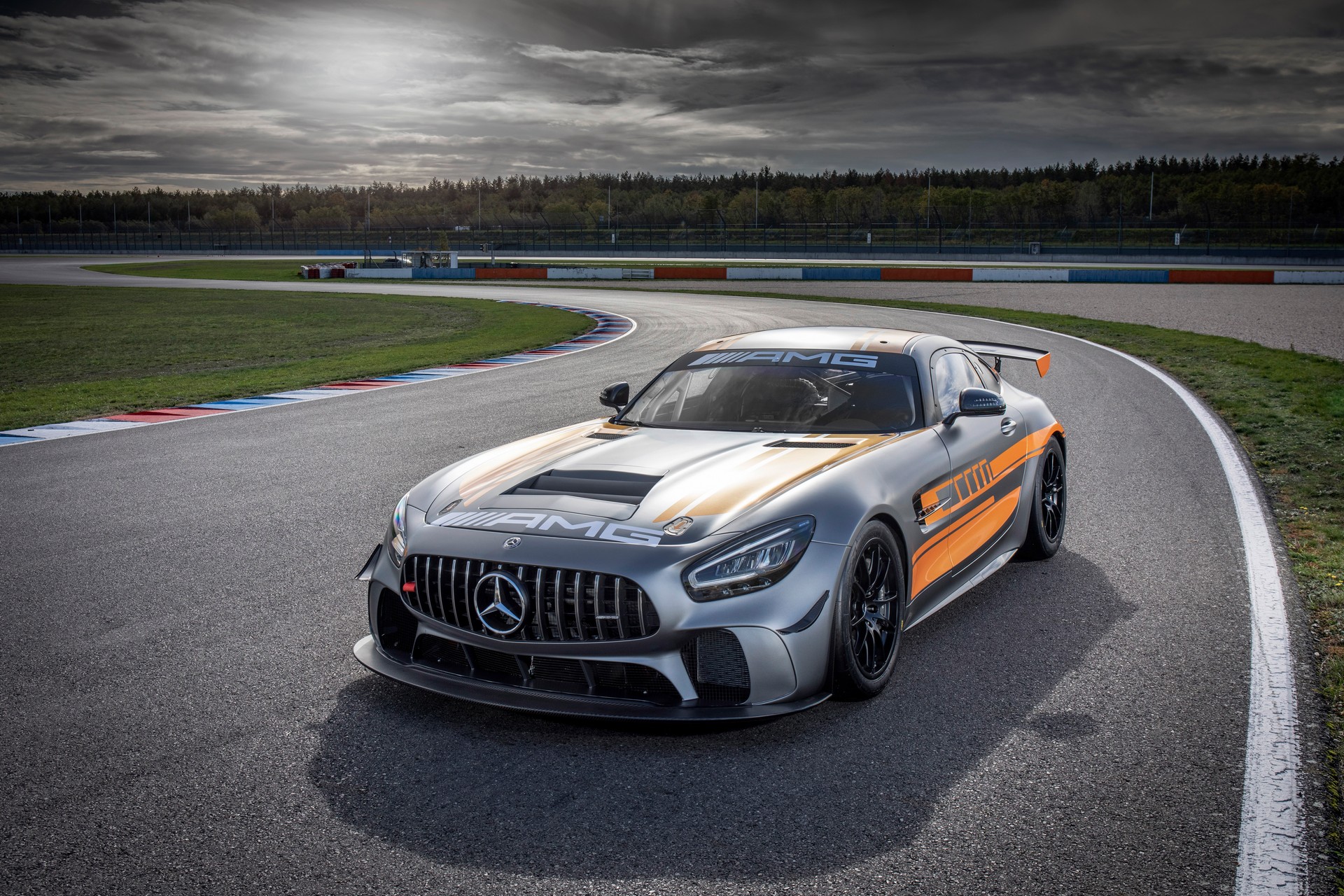 2020 Mercedes-AMG GT4 Arrives With Updated Looks And New Performance Improvements