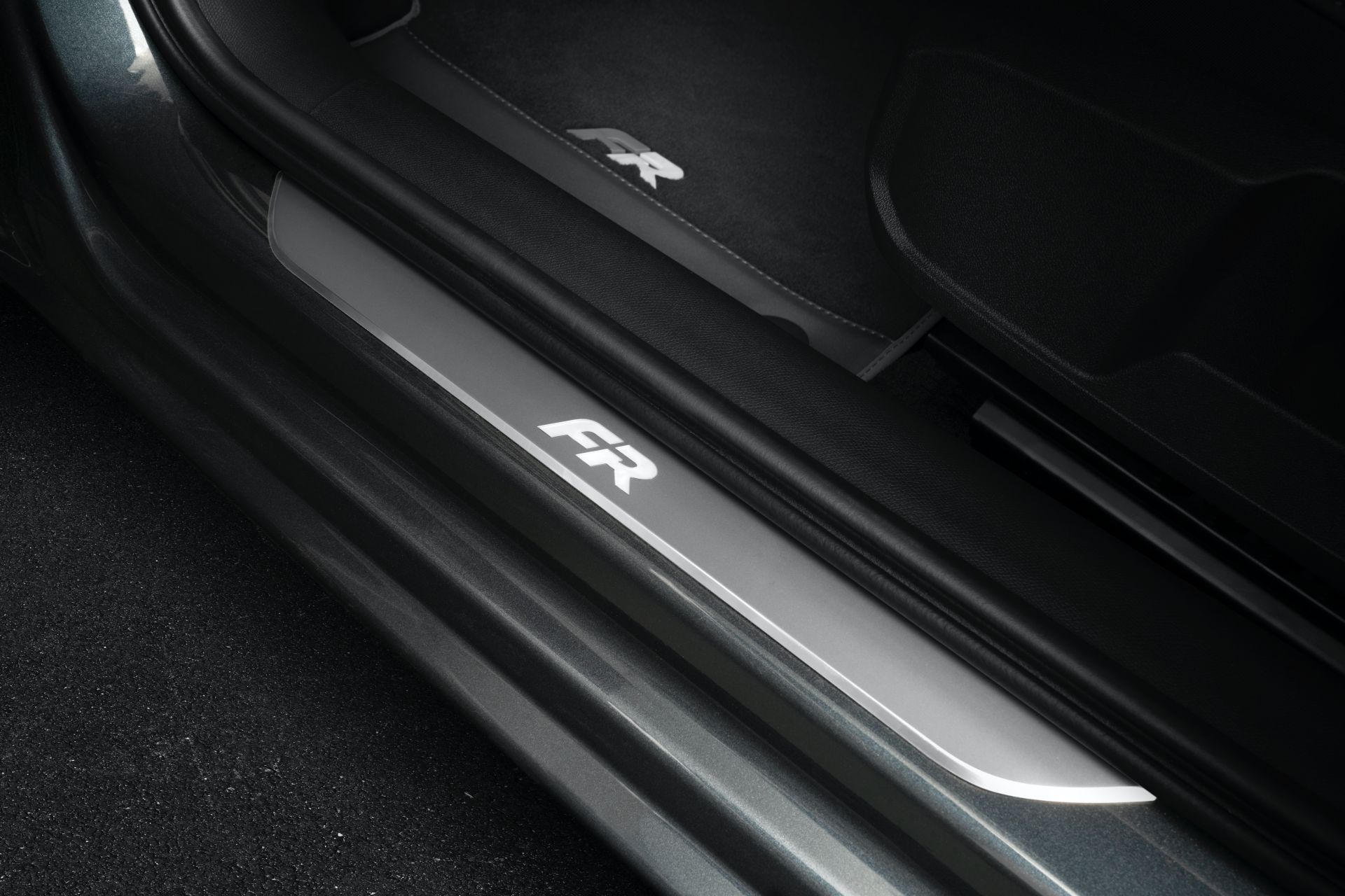 2020 SEAT Leon Detailed In 140 Photos, Offers The Most Diverse Lineup Ever