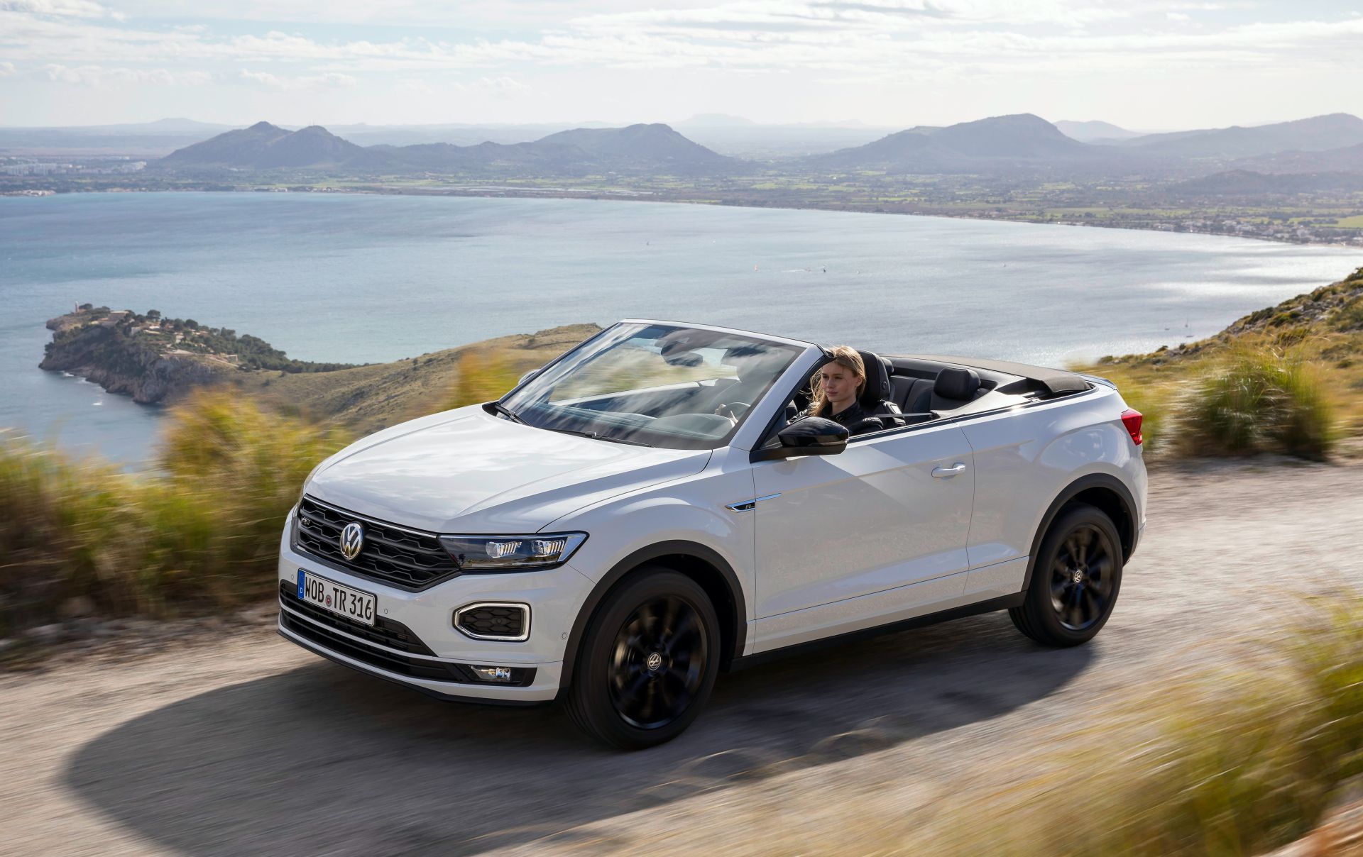 VW T-Roc Cabriolet: High-Riding Golf Convertible Successor Overexposed In 325 Photos, Videos