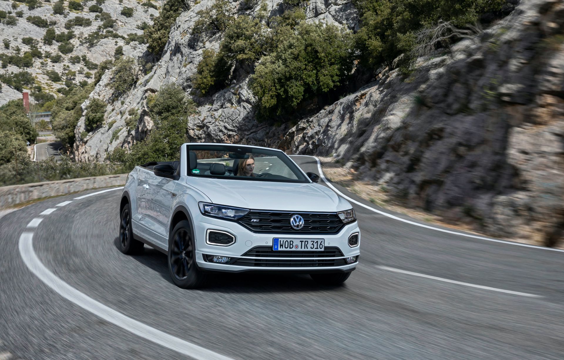 VW T-Roc Cabriolet: High-Riding Golf Convertible Successor Overexposed In 325 Photos, Videos