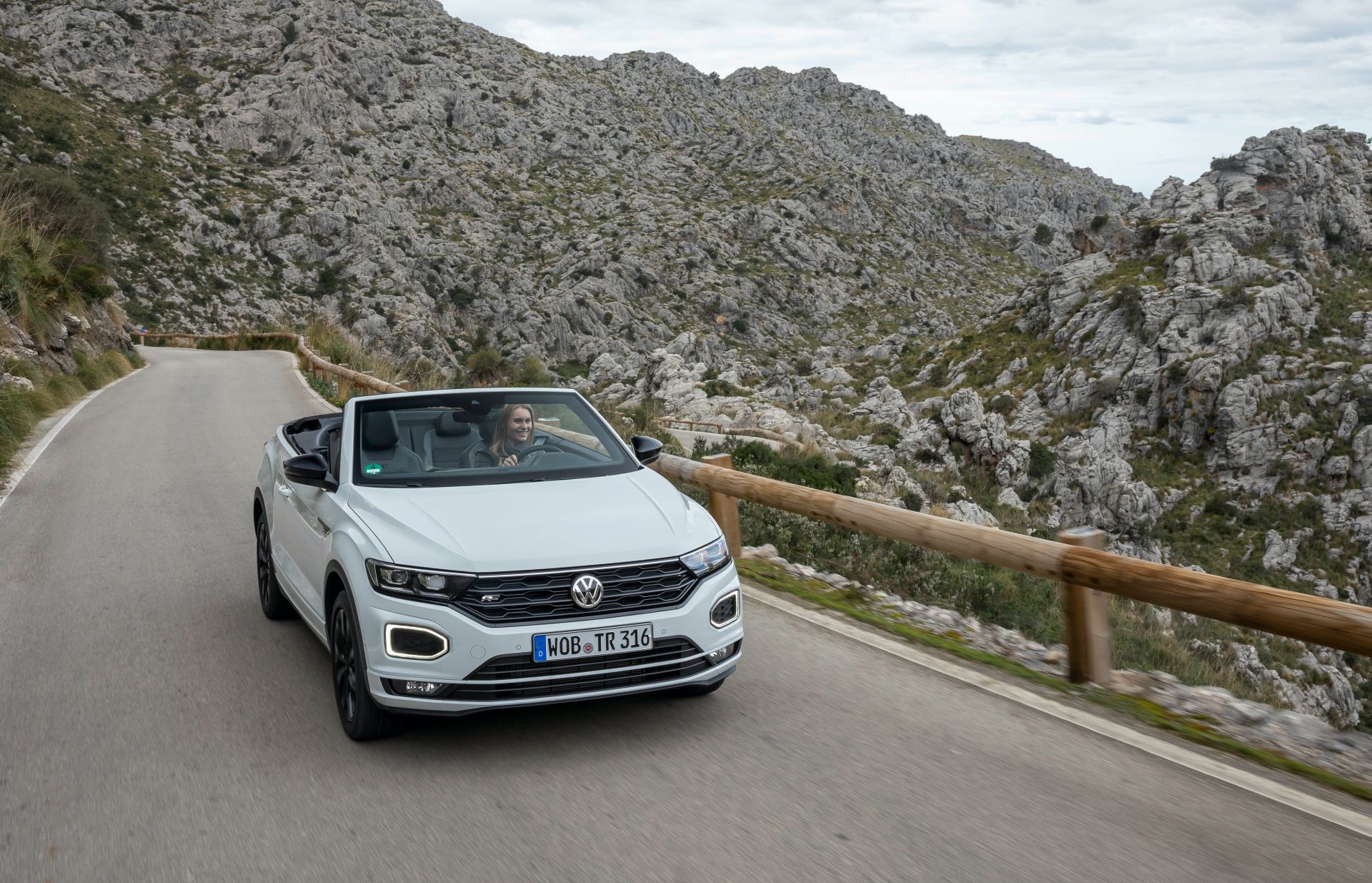 VW T-Roc Cabriolet: High-Riding Golf Convertible Successor Overexposed In 325 Photos, Videos