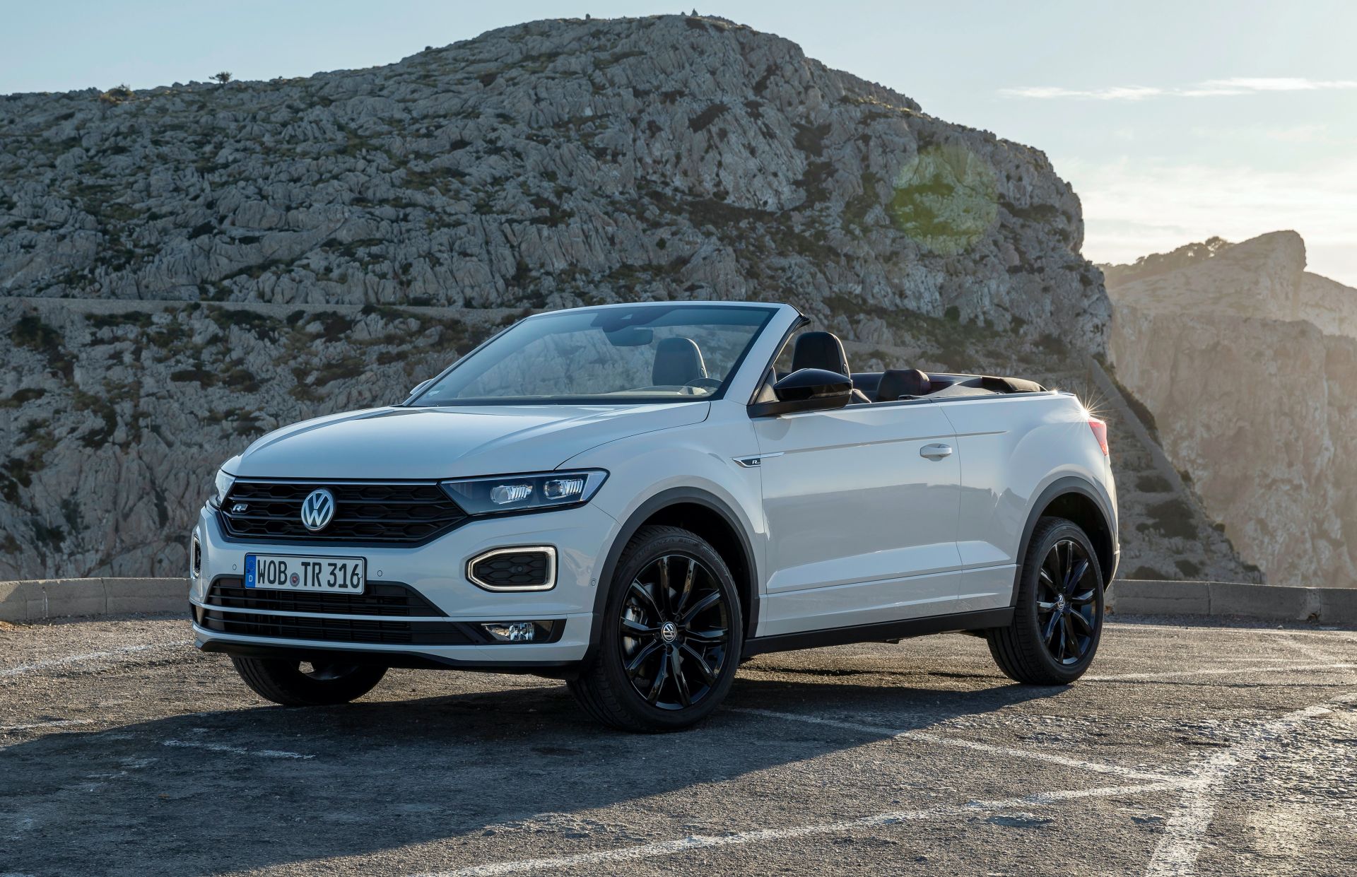 VW T-Roc Cabriolet: High-Riding Golf Convertible Successor Overexposed In 325 Photos, Videos