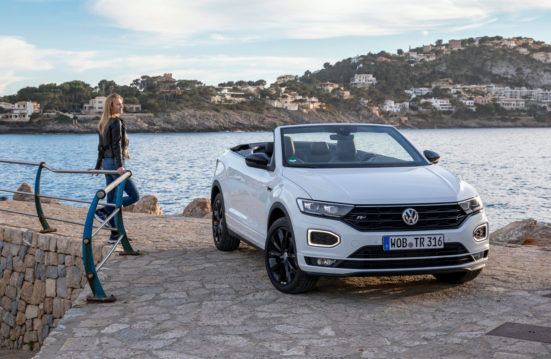 VW T-Roc Cabriolet: High-Riding Golf Convertible Successor Overexposed In 325 Photos, Videos