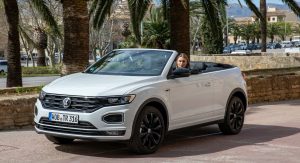 VW T-Roc Cabriolet: High-Riding Golf Convertible Successor Overexposed ...