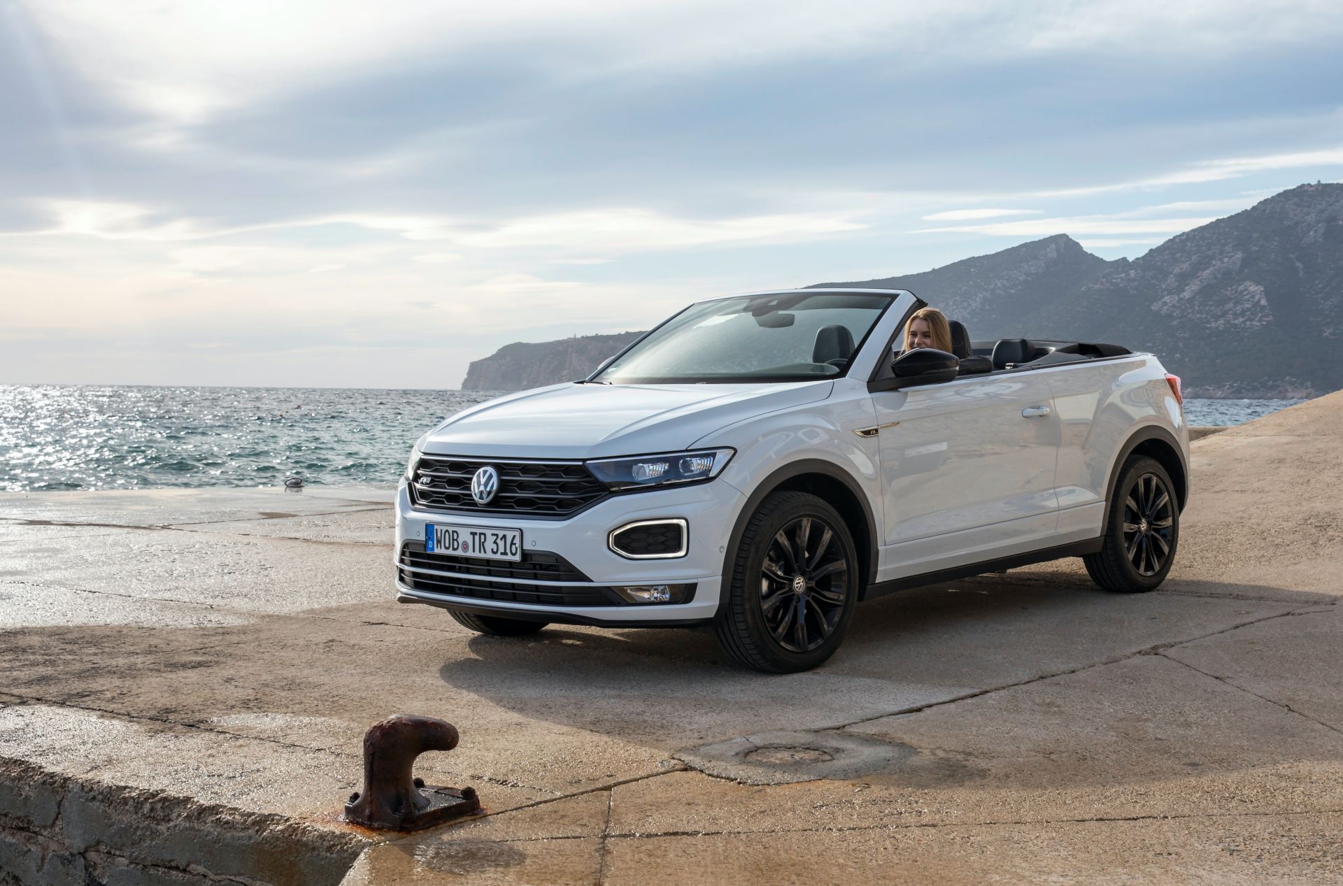 VW T-Roc Cabriolet: High-Riding Golf Convertible Successor Overexposed In 325 Photos, Videos