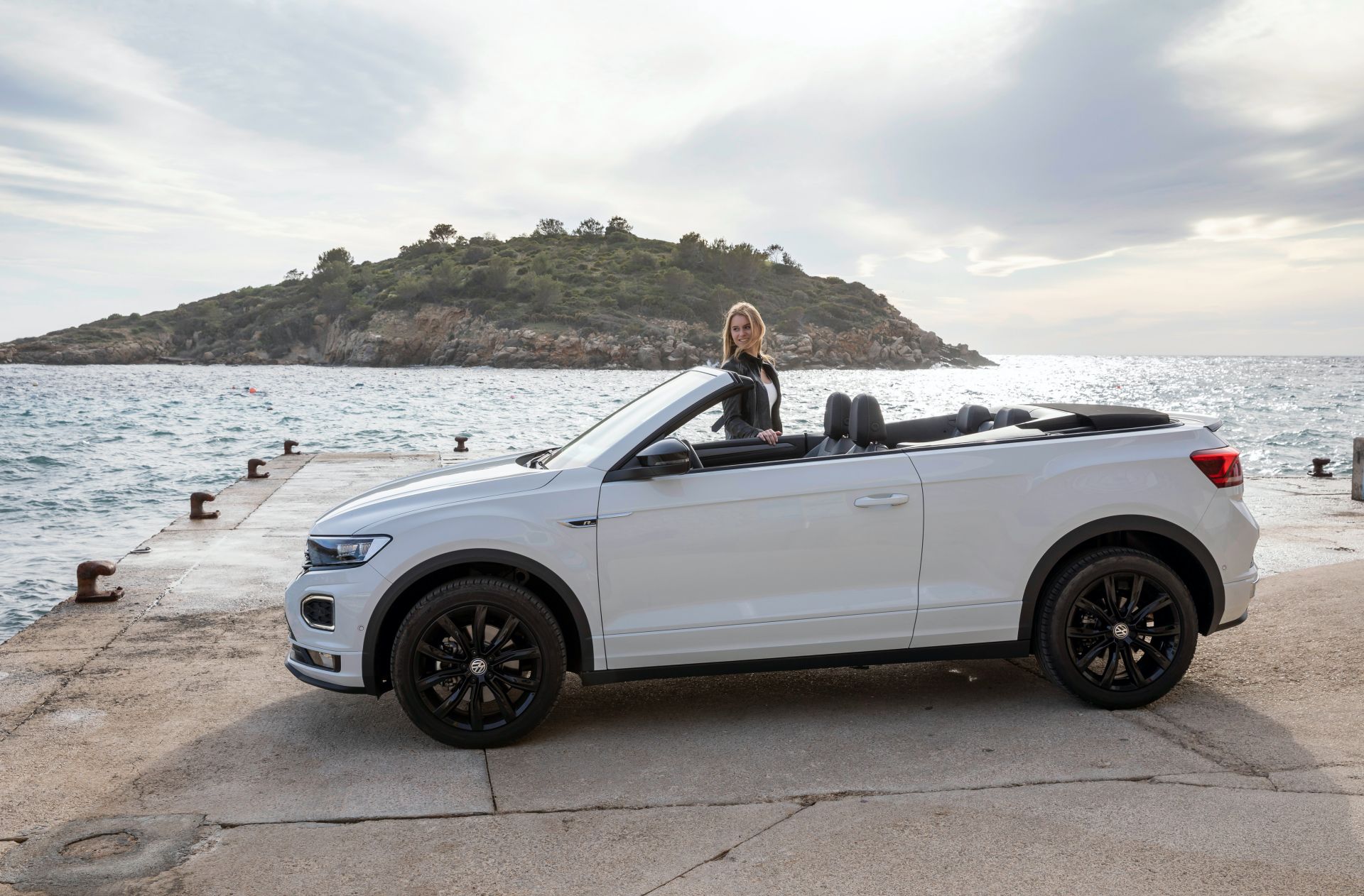 VW T-Roc Cabriolet: High-Riding Golf Convertible Successor Overexposed In 325 Photos, Videos