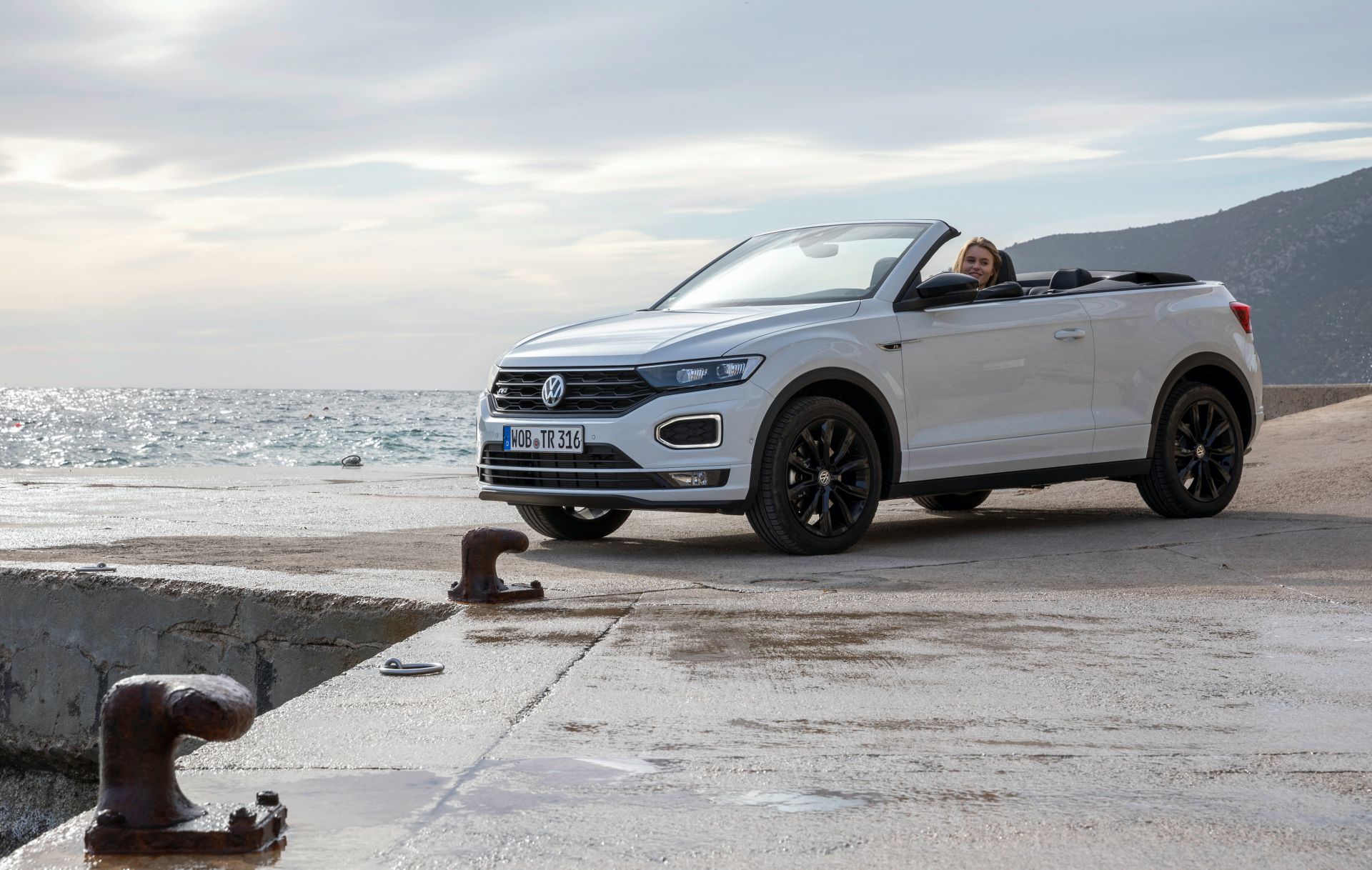 VW T-Roc Cabriolet: High-Riding Golf Convertible Successor Overexposed In 325 Photos, Videos