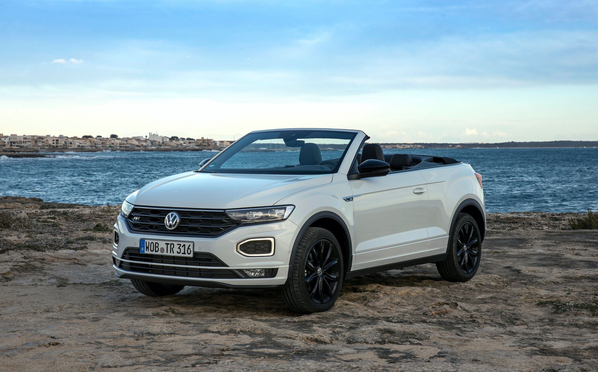 VW T-Roc Cabriolet: High-Riding Golf Convertible Successor Overexposed In 325 Photos, Videos