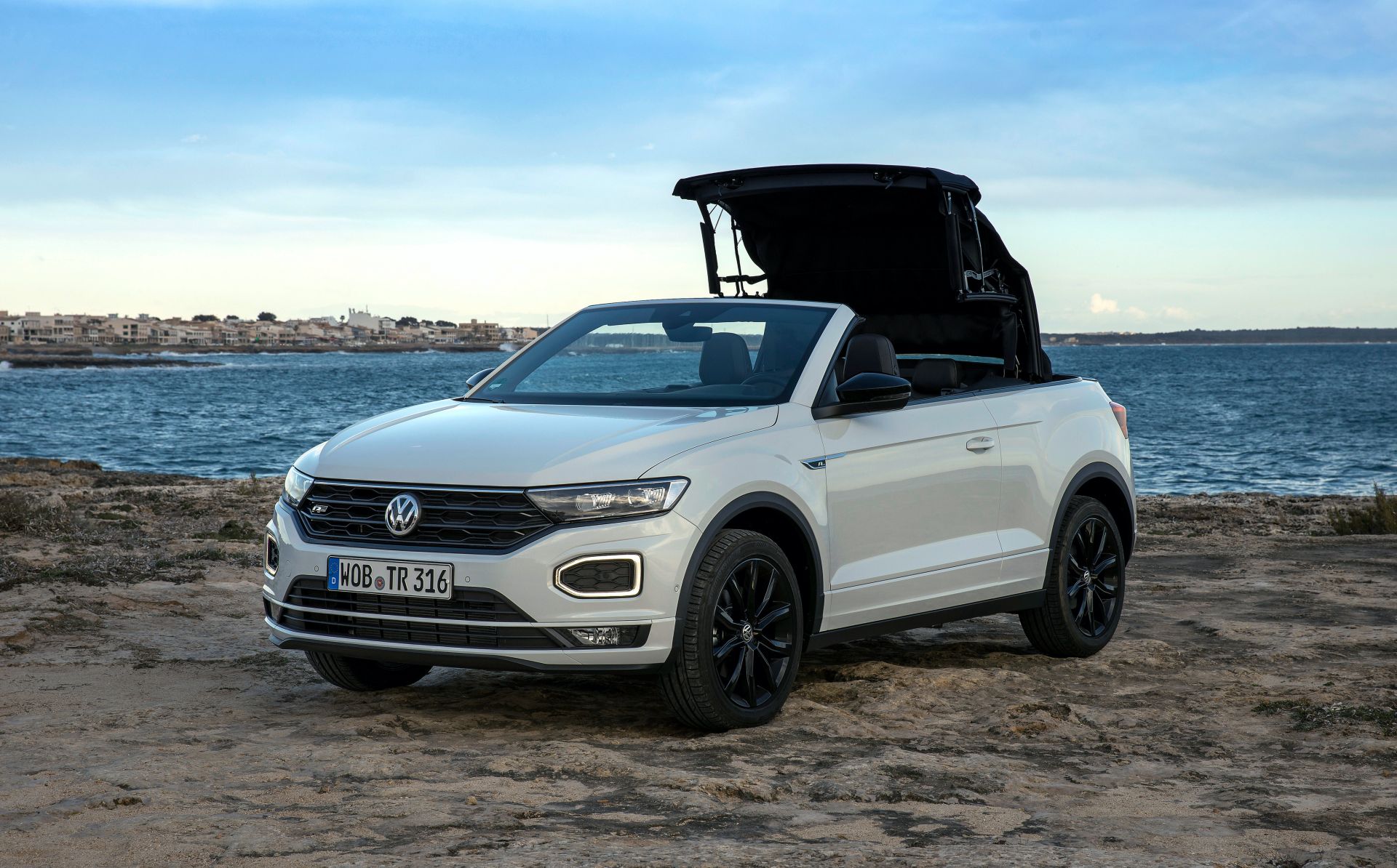 VW T-Roc Cabriolet: High-Riding Golf Convertible Successor Overexposed In 325 Photos, Videos