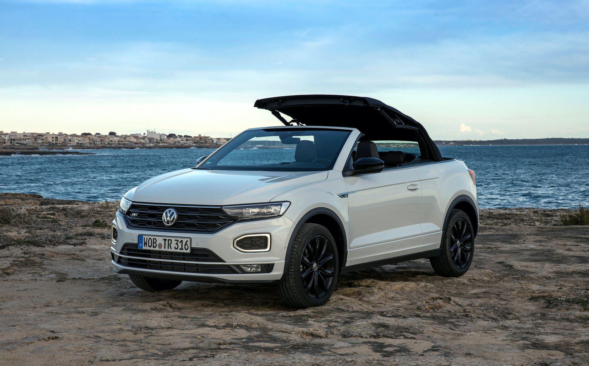 VW T-Roc Cabriolet: High-Riding Golf Convertible Successor Overexposed In 325 Photos, Videos