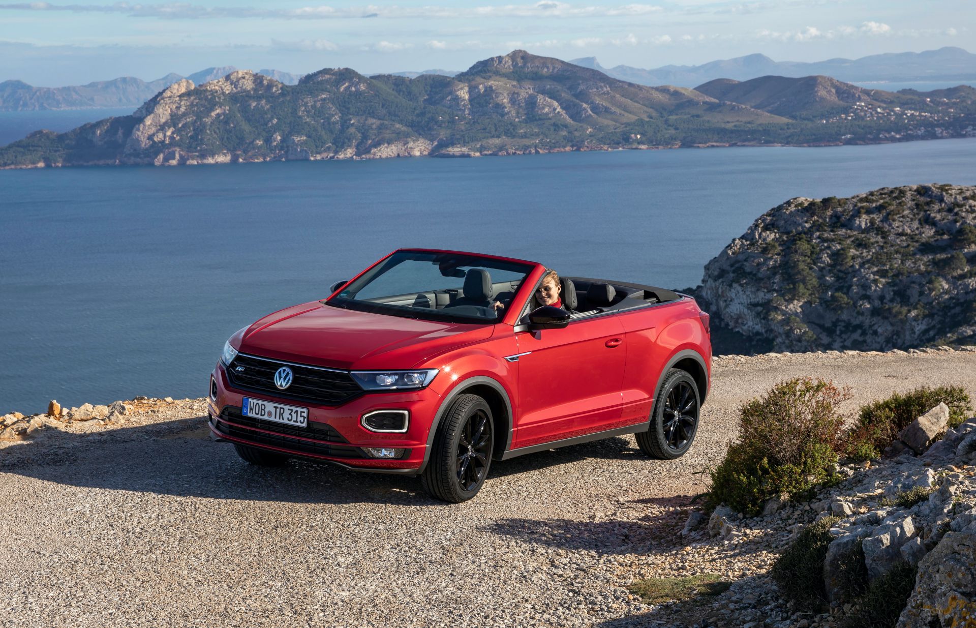 VW T-Roc Cabriolet: High-Riding Golf Convertible Successor Overexposed In 325 Photos, Videos