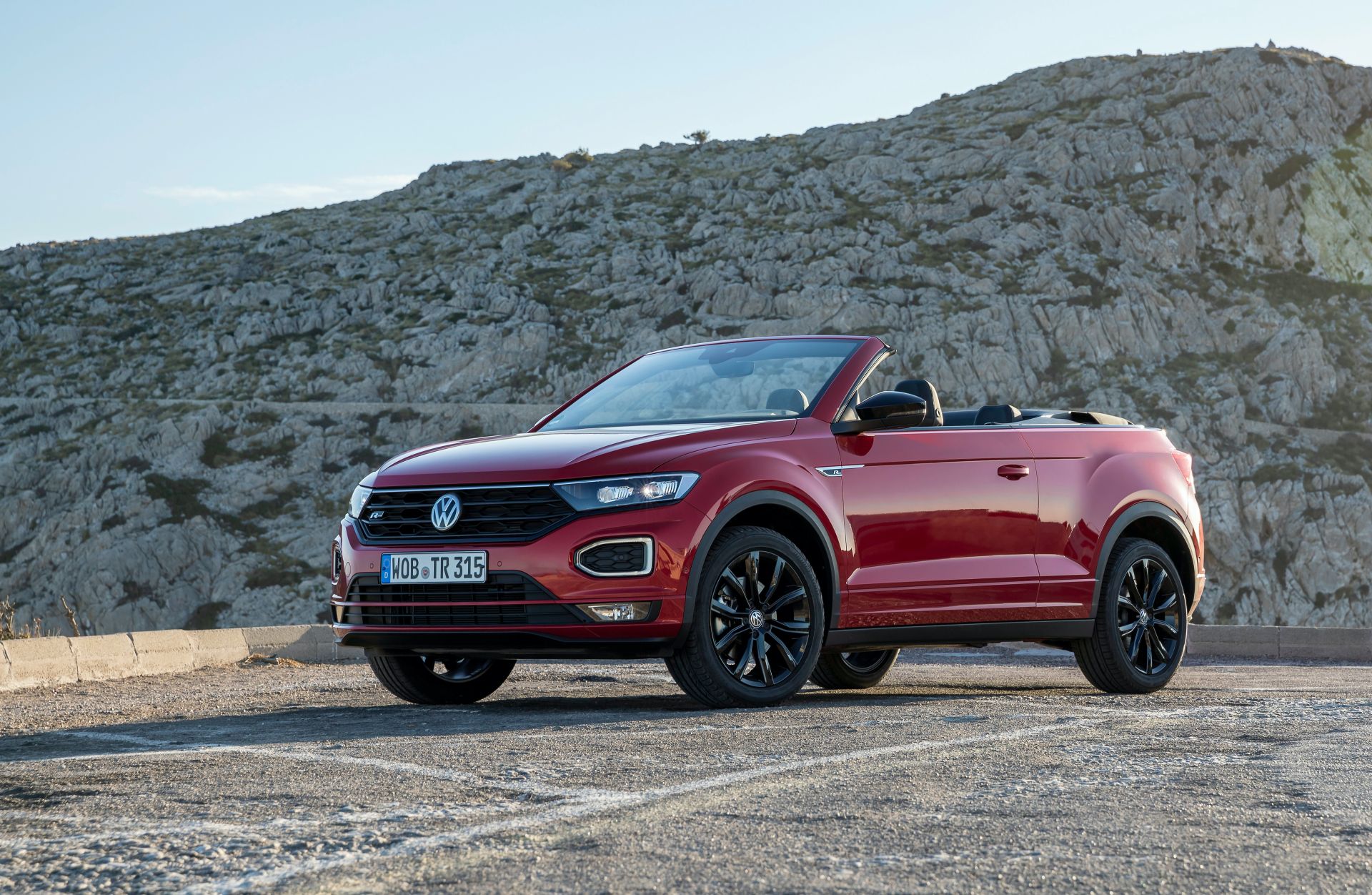 VW T-Roc Cabriolet: High-Riding Golf Convertible Successor Overexposed In 325 Photos, Videos