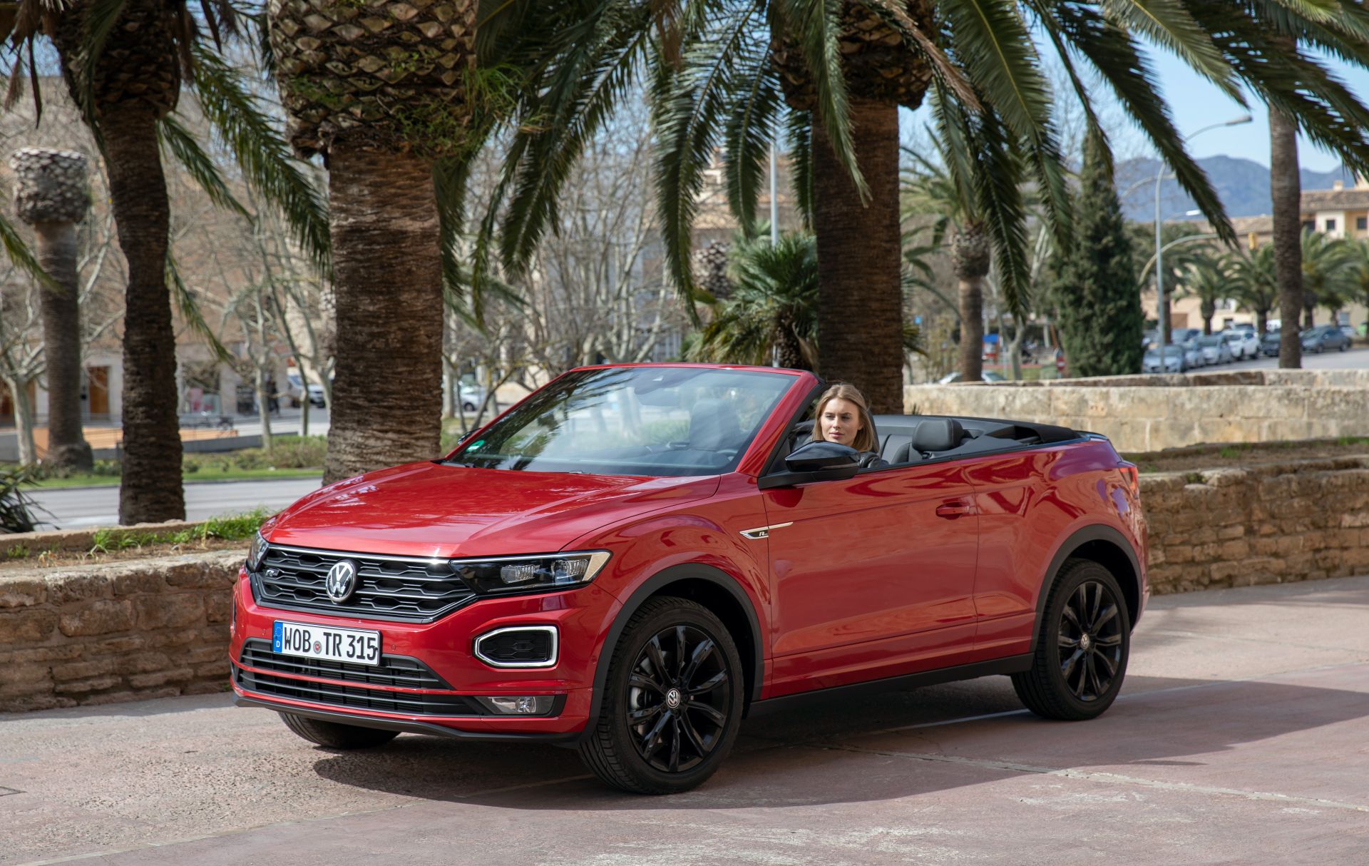 VW T-Roc Cabriolet: High-Riding Golf Convertible Successor Overexposed In 325 Photos, Videos