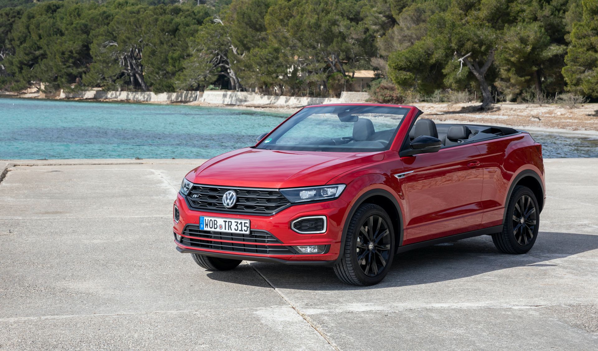 VW T-Roc Cabriolet: High-Riding Golf Convertible Successor Overexposed In 325 Photos, Videos