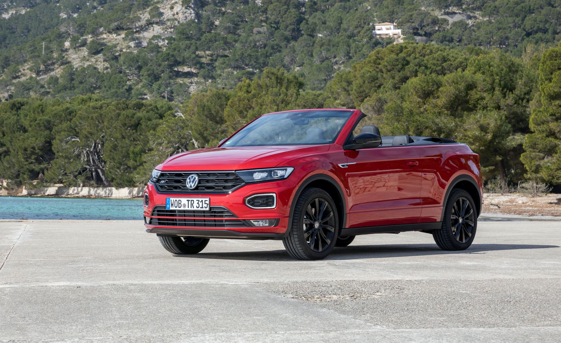 VW T-Roc Cabriolet: High-Riding Golf Convertible Successor Overexposed In 325 Photos, Videos