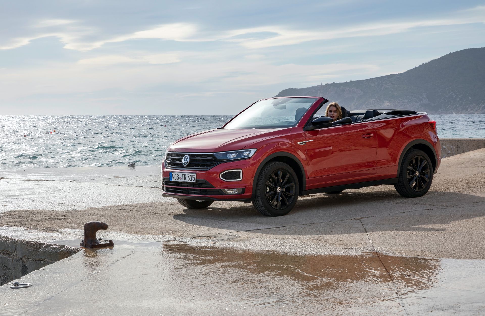 VW T-Roc Cabriolet: High-Riding Golf Convertible Successor Overexposed In 325 Photos, Videos