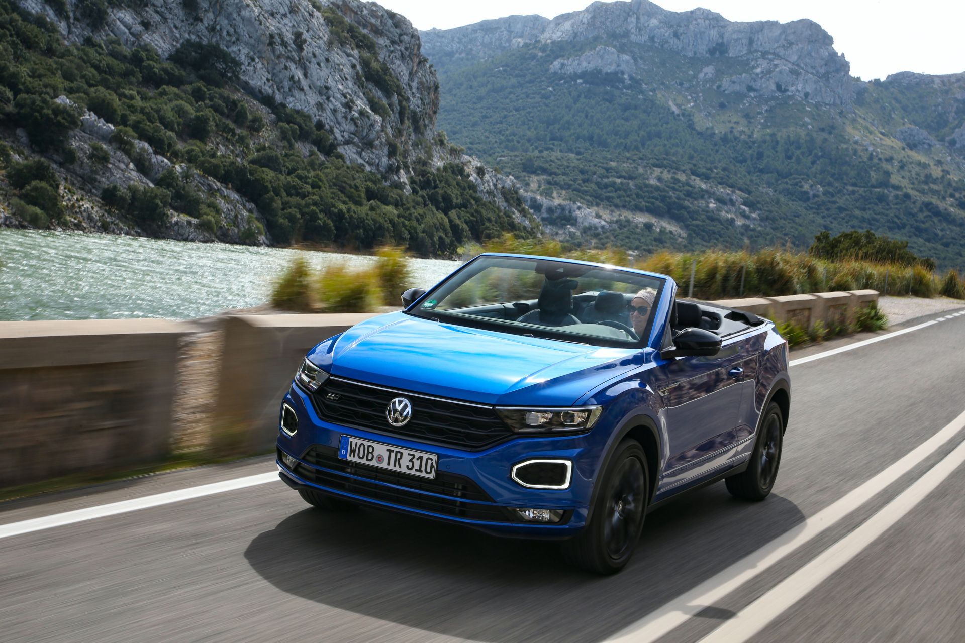 VW T-Roc Cabriolet: High-Riding Golf Convertible Successor Overexposed In 325 Photos, Videos