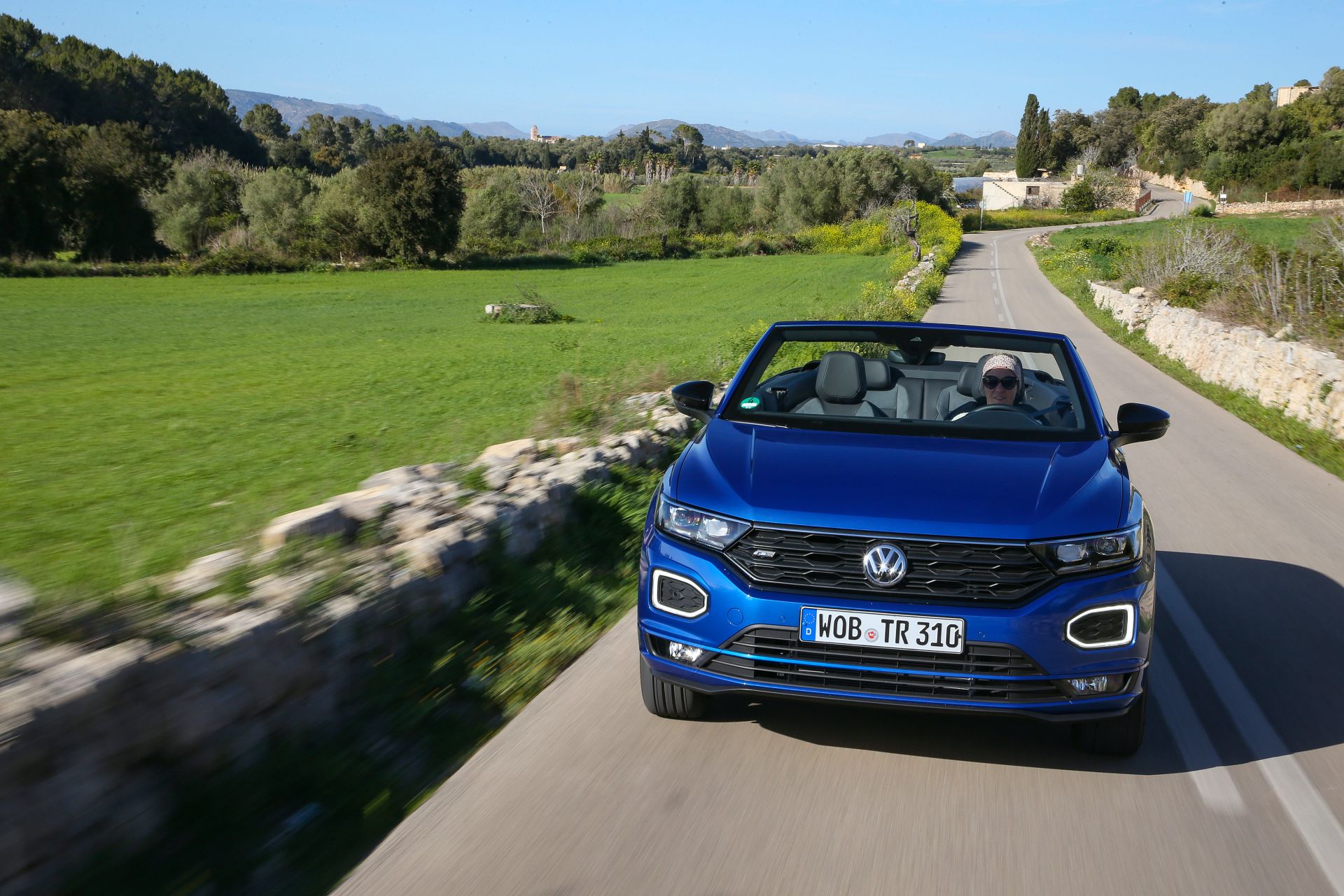 VW T-Roc Cabriolet: High-Riding Golf Convertible Successor Overexposed In 325 Photos, Videos