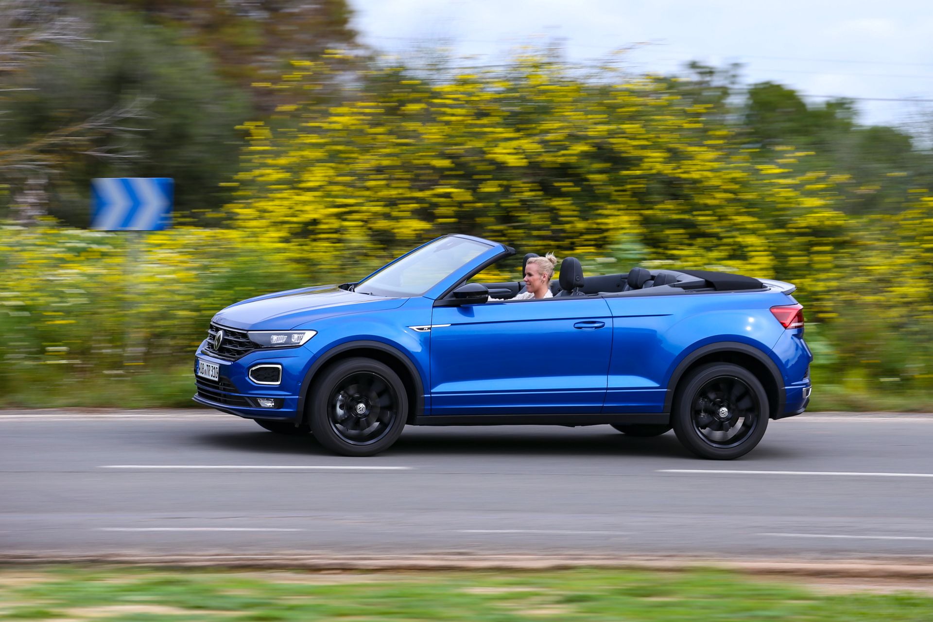 VW T-Roc Cabriolet: High-Riding Golf Convertible Successor Overexposed In 325 Photos, Videos