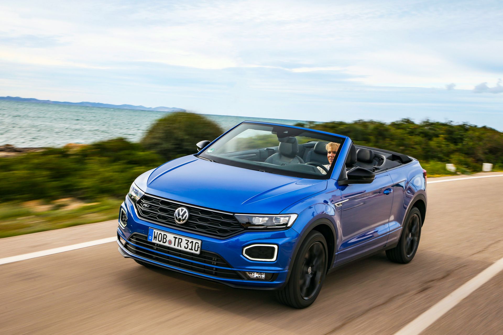 VW T-Roc Cabriolet: High-Riding Golf Convertible Successor Overexposed In 325 Photos, Videos