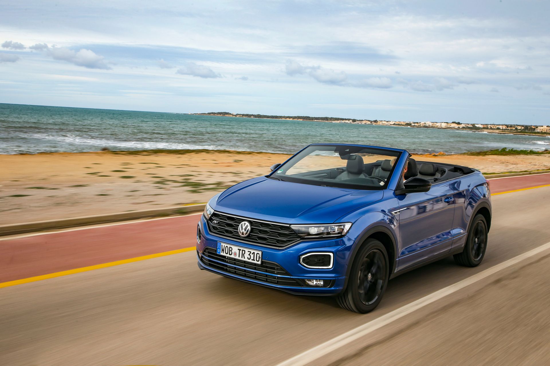 VW T-Roc Cabriolet: High-Riding Golf Convertible Successor Overexposed In 325 Photos, Videos