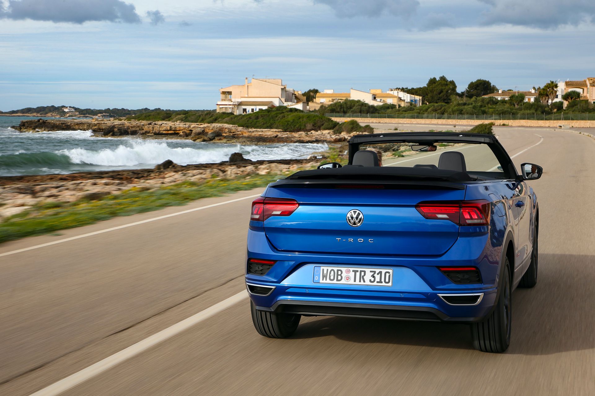VW T-Roc Cabriolet: High-Riding Golf Convertible Successor Overexposed In 325 Photos, Videos