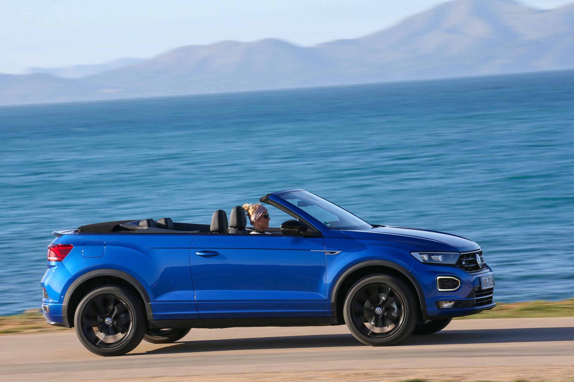 VW T-Roc Cabriolet: High-Riding Golf Convertible Successor Overexposed In 325 Photos, Videos