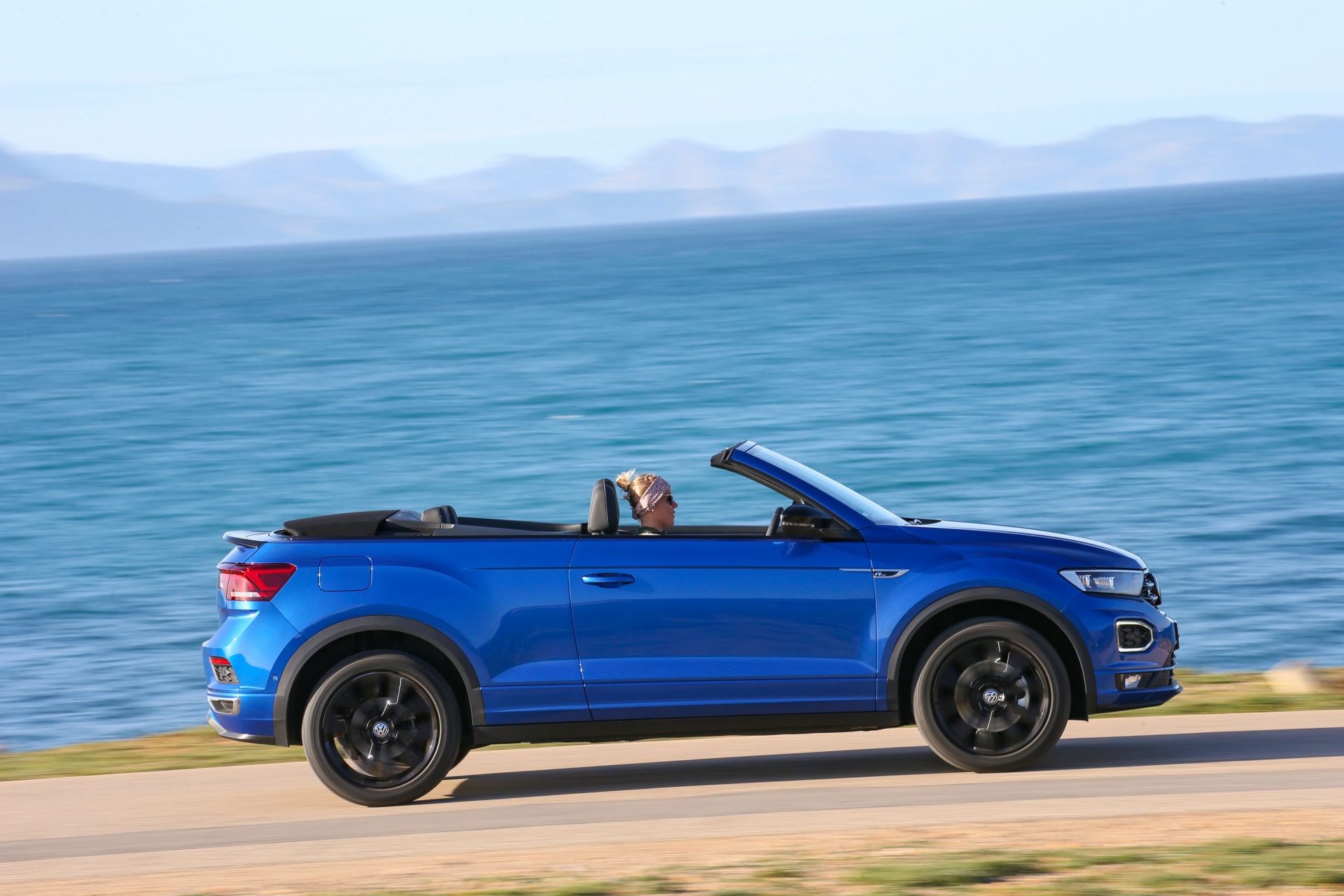 VW T-Roc Cabriolet: High-Riding Golf Convertible Successor Overexposed In 325 Photos, Videos