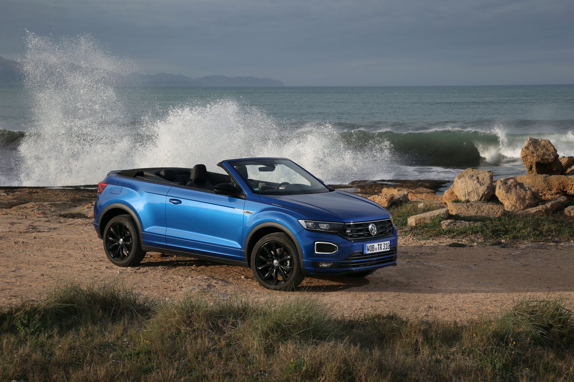 VW T-Roc Cabriolet: High-Riding Golf Convertible Successor Overexposed In 325 Photos, Videos