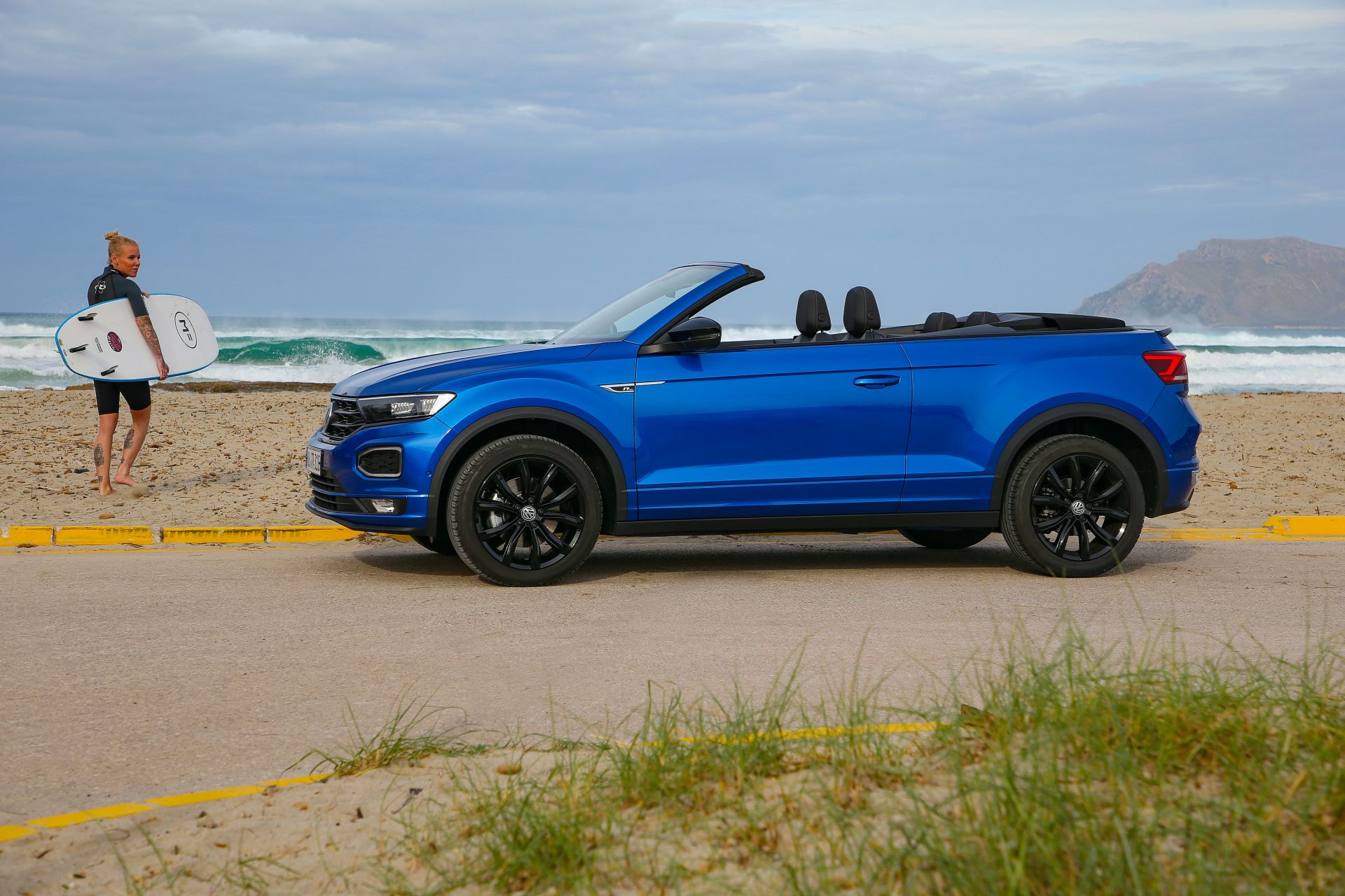 VW T-Roc Cabriolet: High-Riding Golf Convertible Successor Overexposed In 325 Photos, Videos