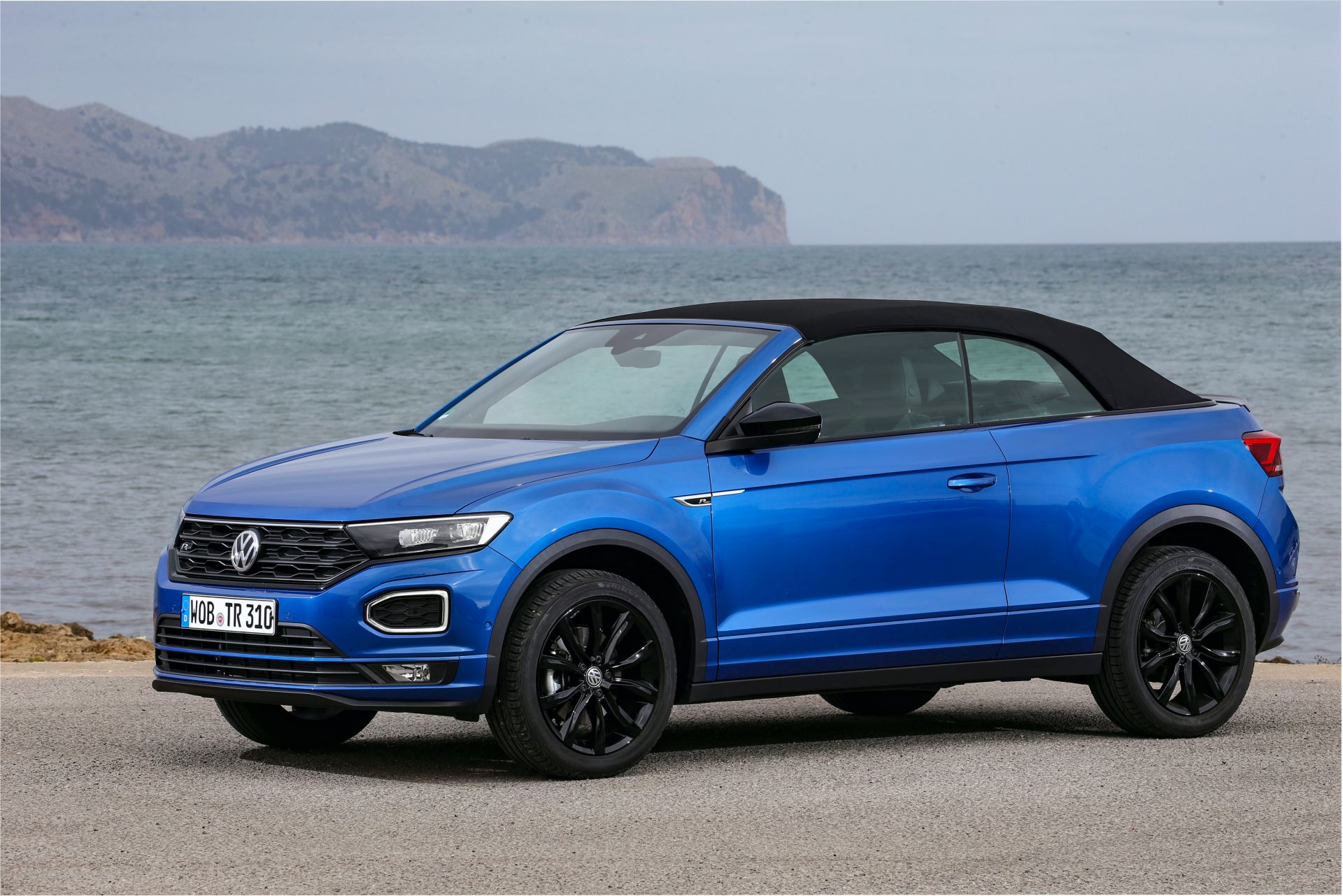 VW T-Roc Cabriolet: High-Riding Golf Convertible Successor Overexposed In 325 Photos, Videos