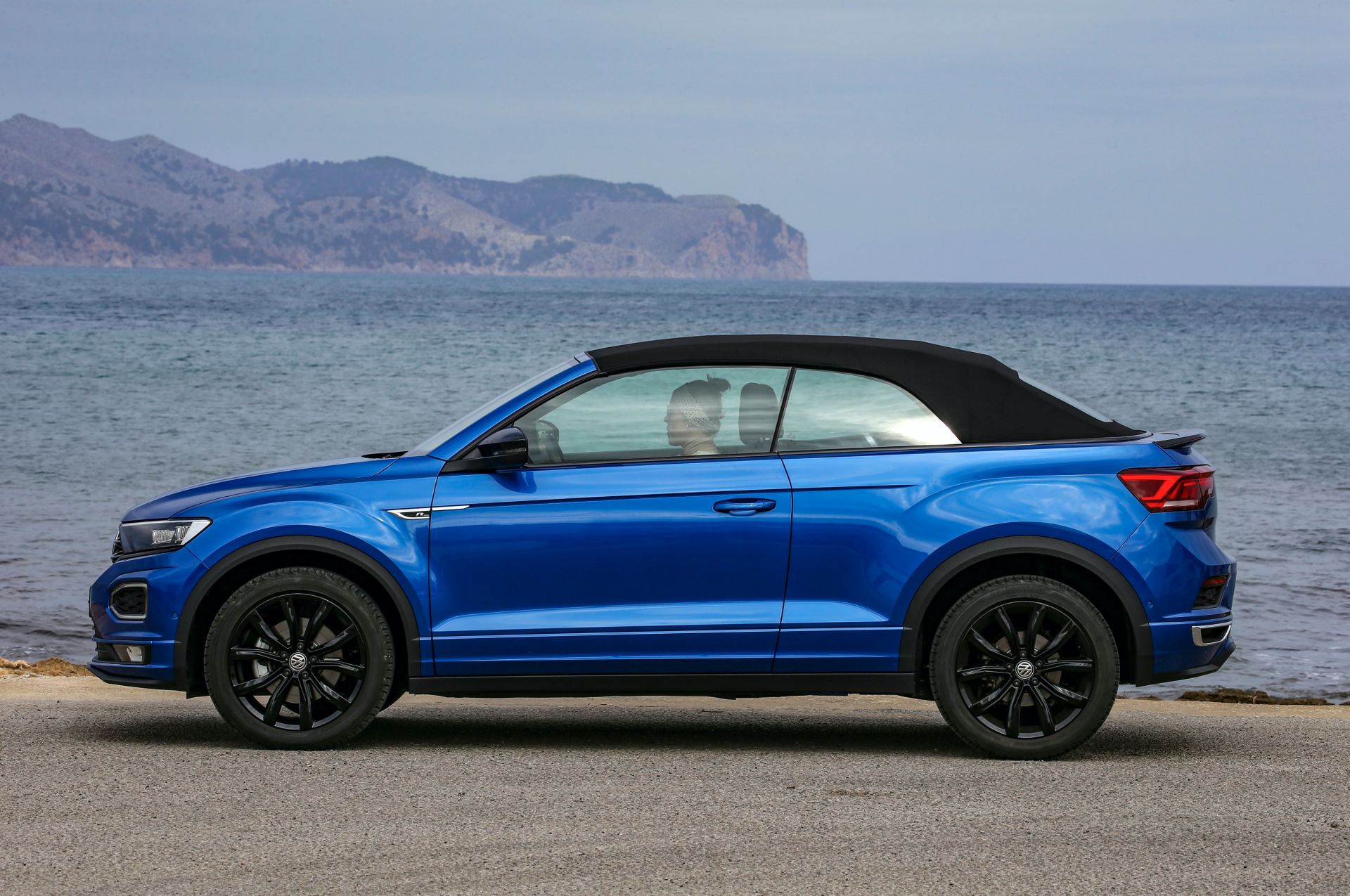 VW T-Roc Cabriolet: High-Riding Golf Convertible Successor Overexposed In 325 Photos, Videos